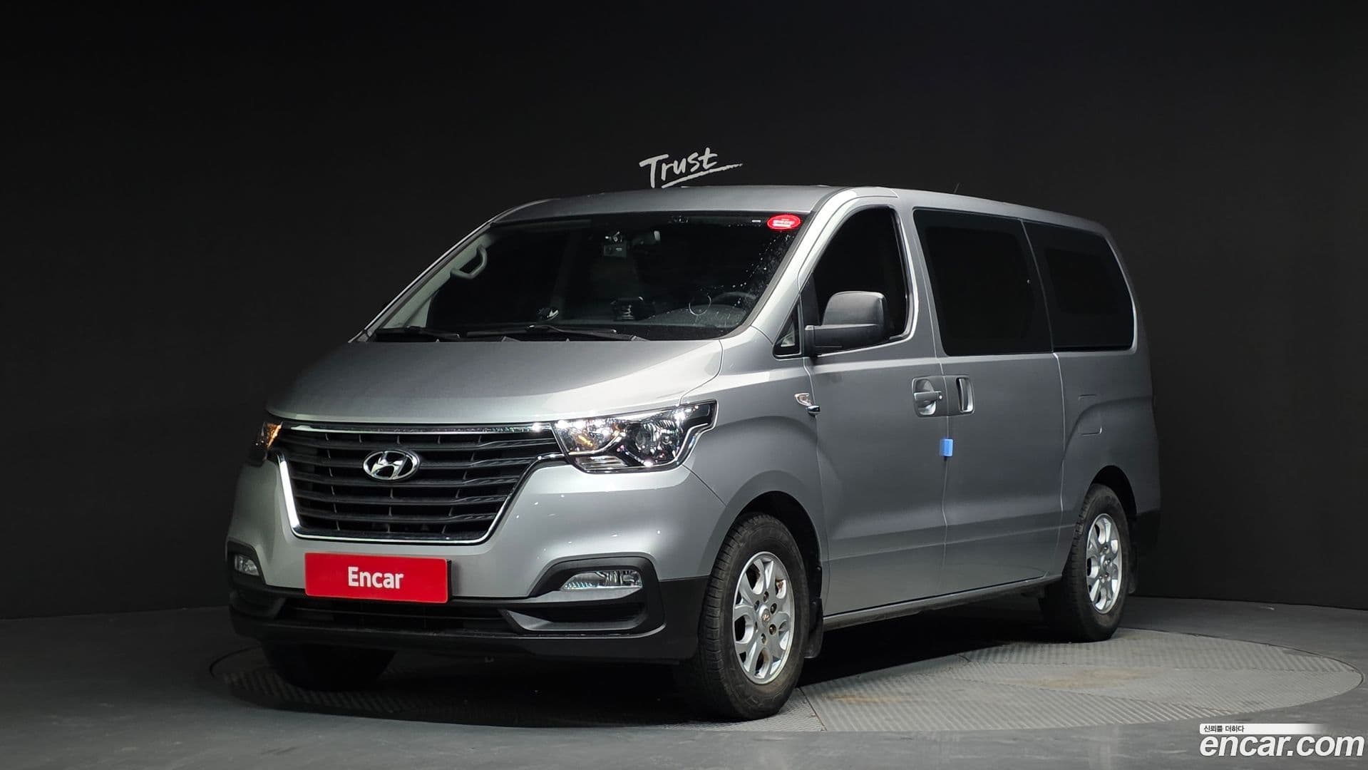 Main__Slider__Photo:Starex Hyundai 2019.2-0
