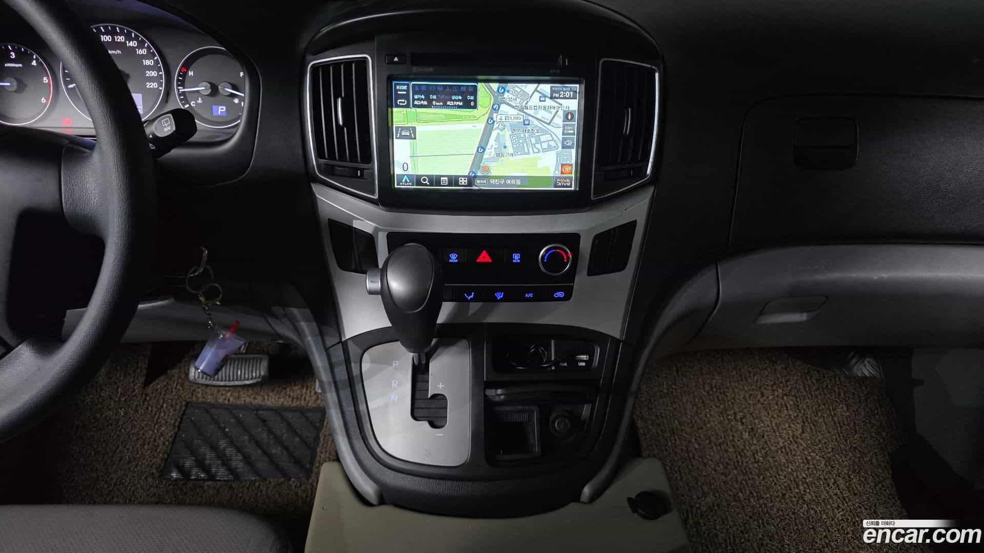 Starex Hyundai 2019.2-OPTION-018