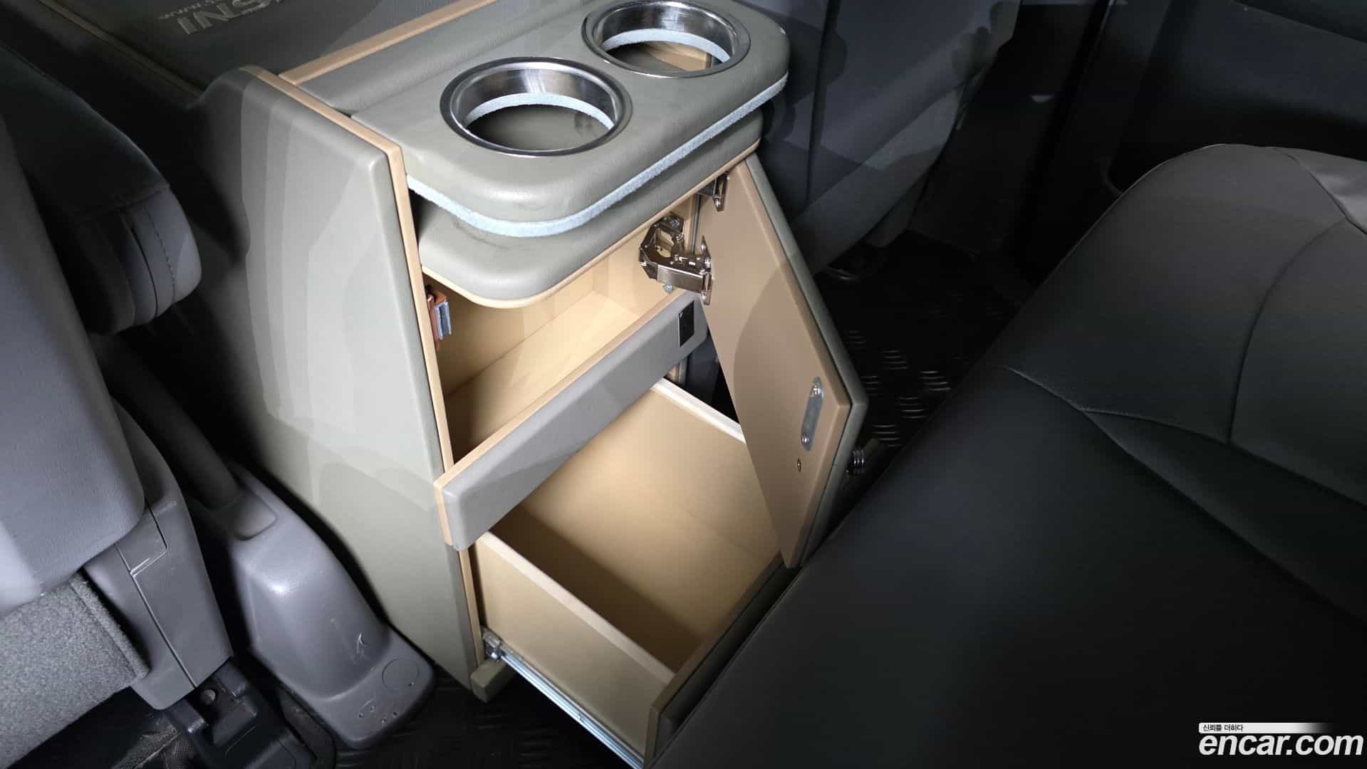 Starex Hyundai 2019.2-OPTION-022