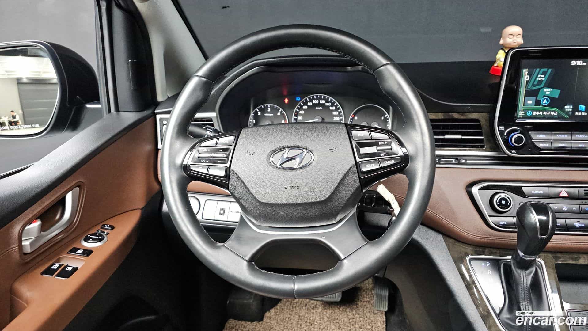 Starex Hyundai 2019.3-OPTION-015