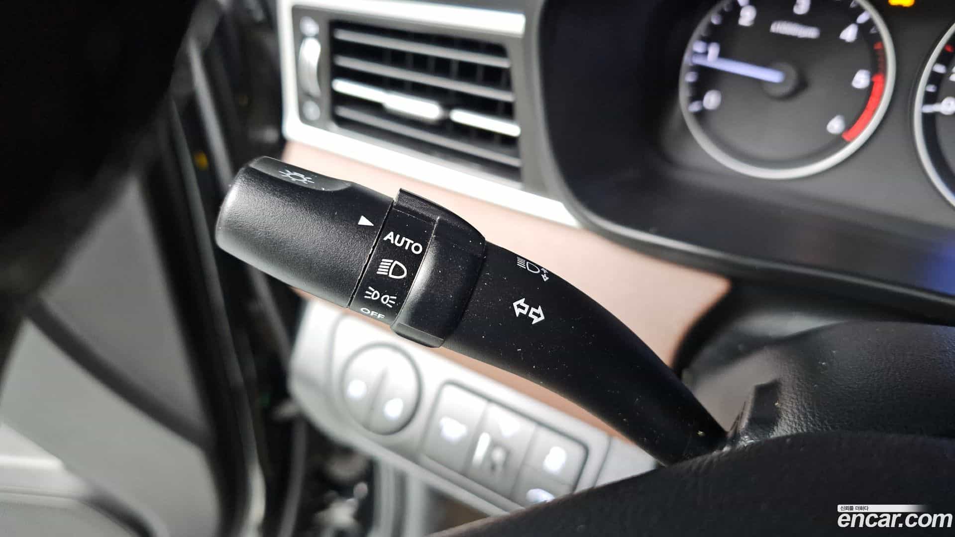 Starex Hyundai 2019.3-OPTION-018