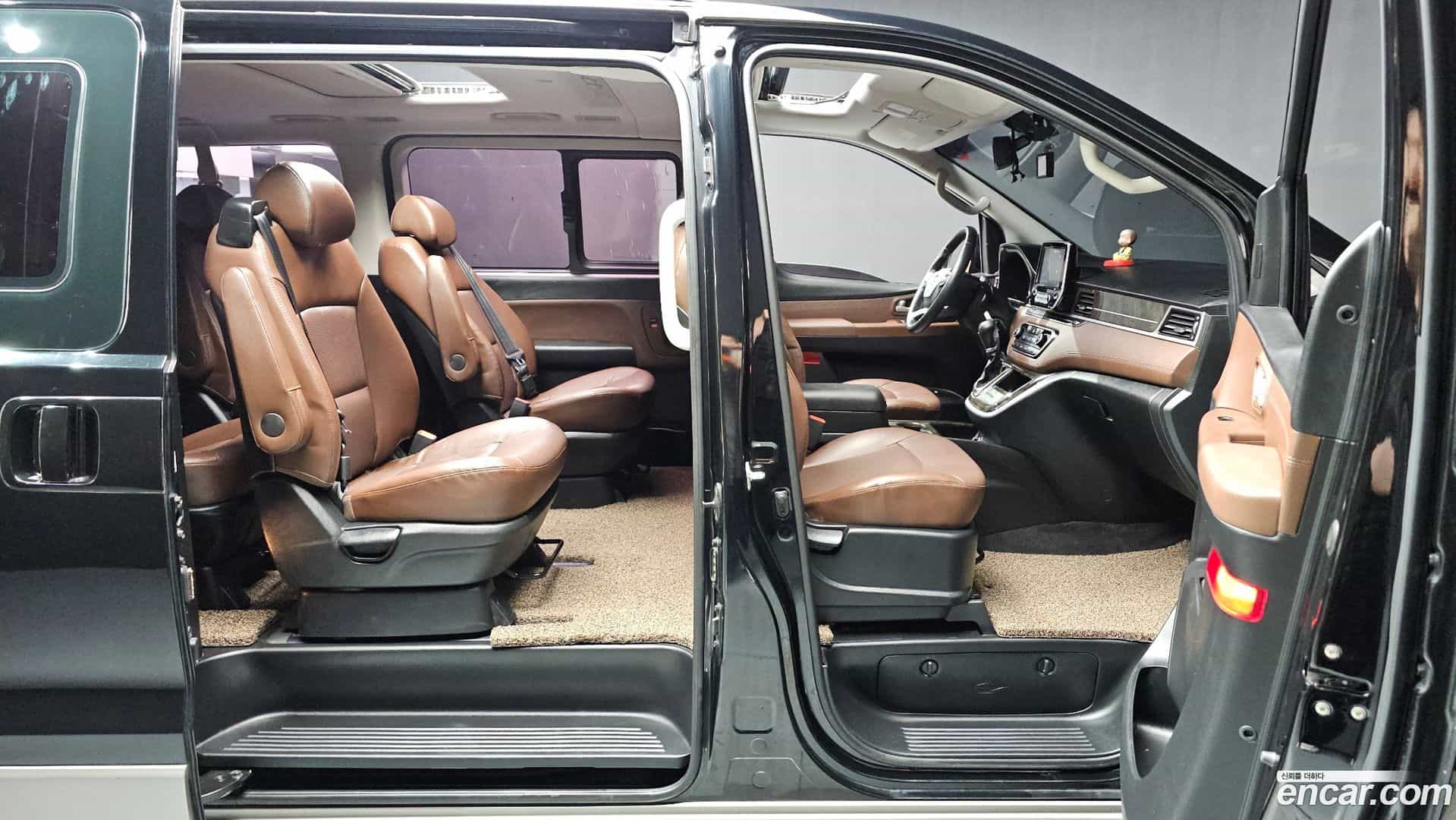 Starex Hyundai 2019.3-OPTION-021