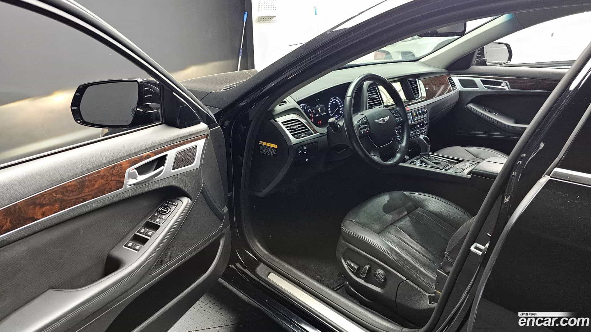 Genesis Hyundai 2015.11-INNER-010