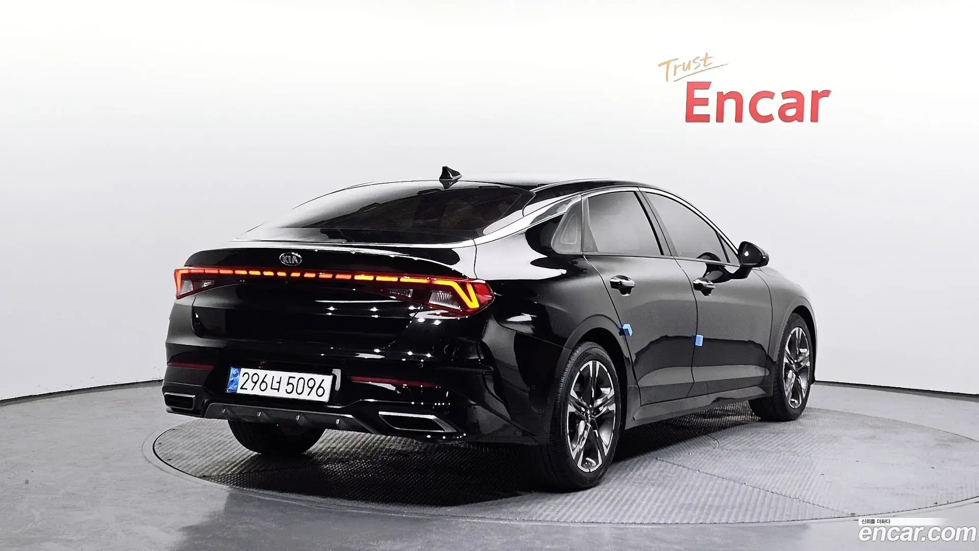 Main__Slider__Photo:K5 Kia 2021.1-1
