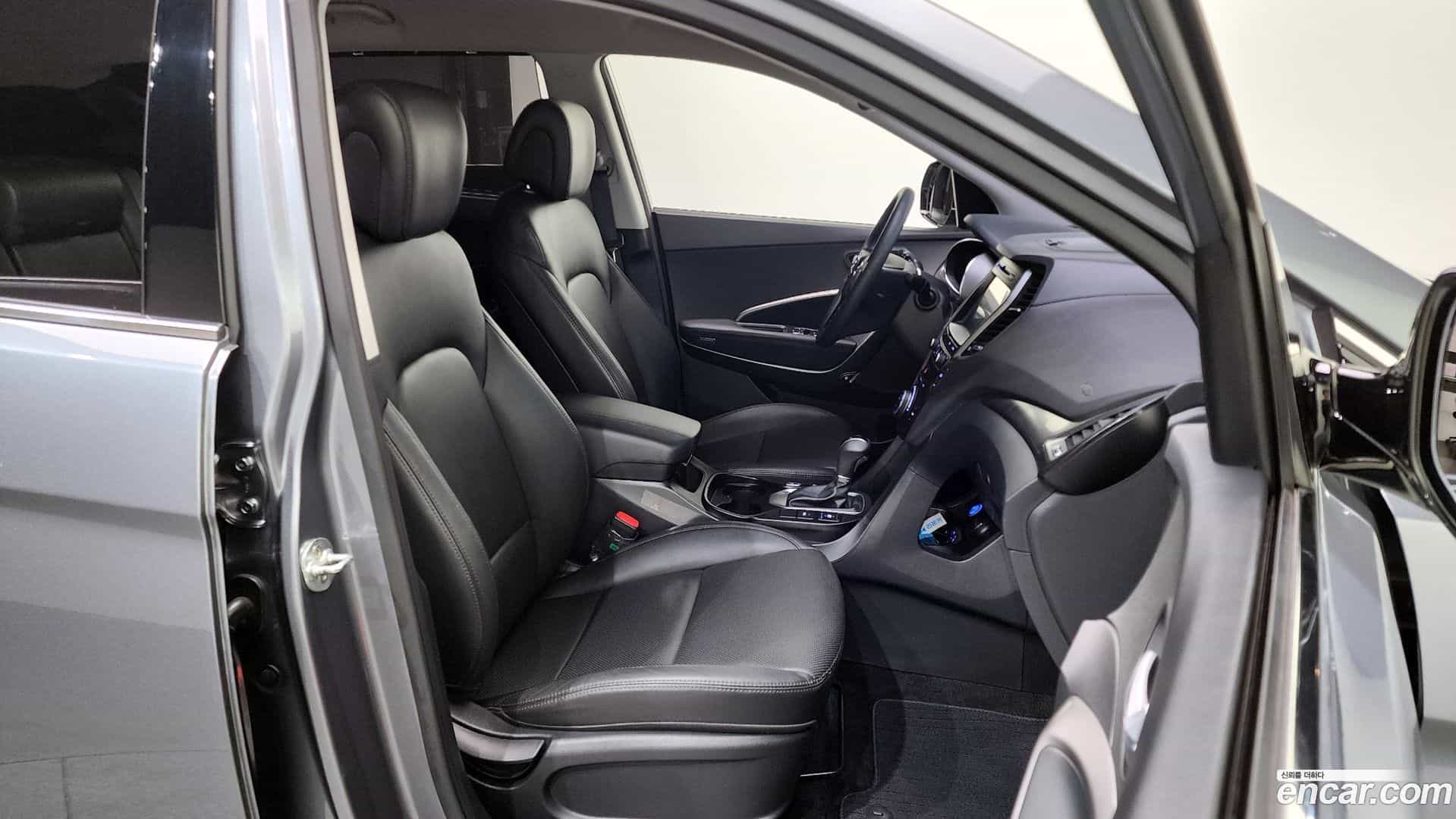 Santafe Hyundai 2017.6-OPTION-016