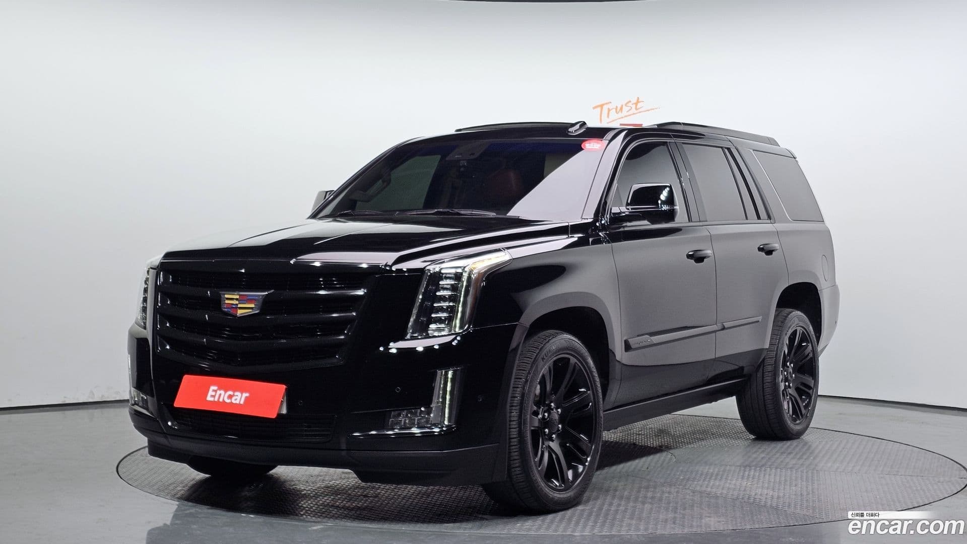 Main__Slider__Photo:Escalade Cadillac 2018.1-0