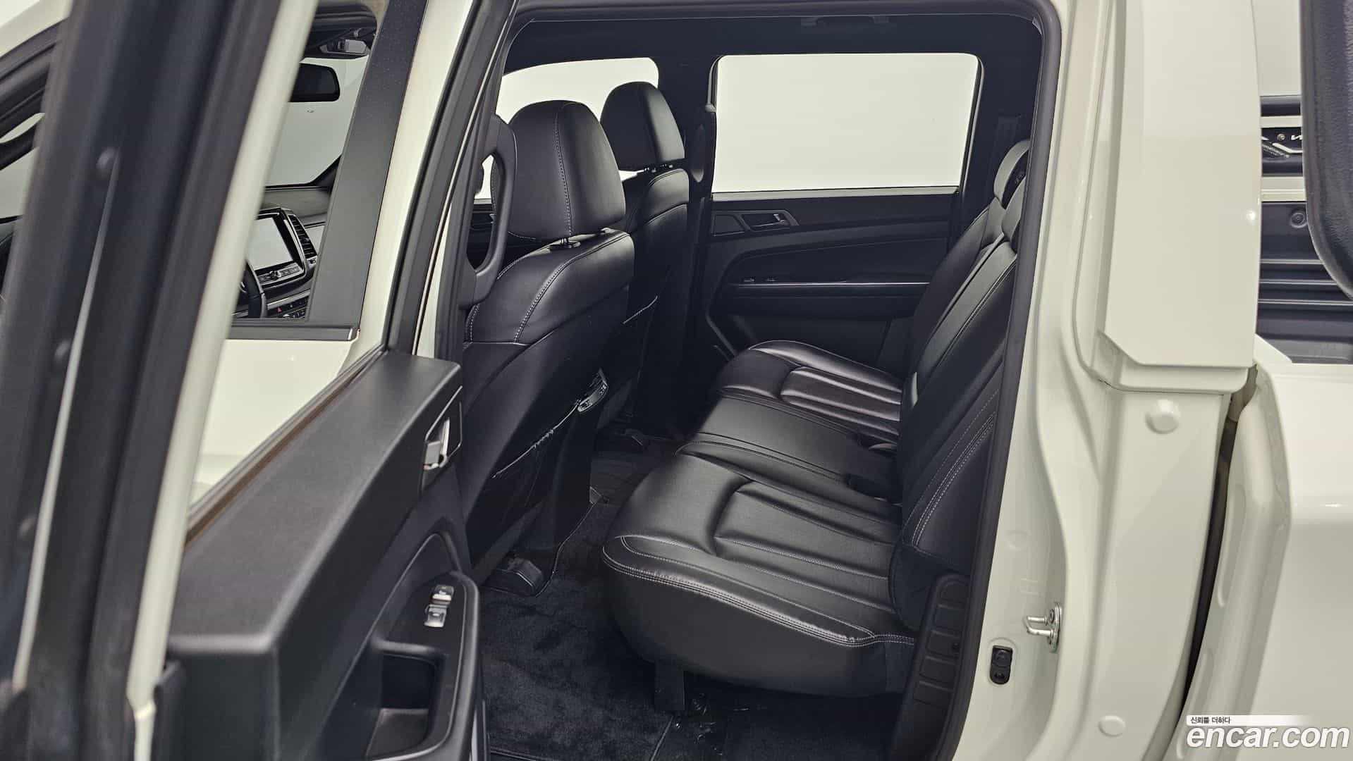 Rexton KG Mobility 2023.1-OPTION-016