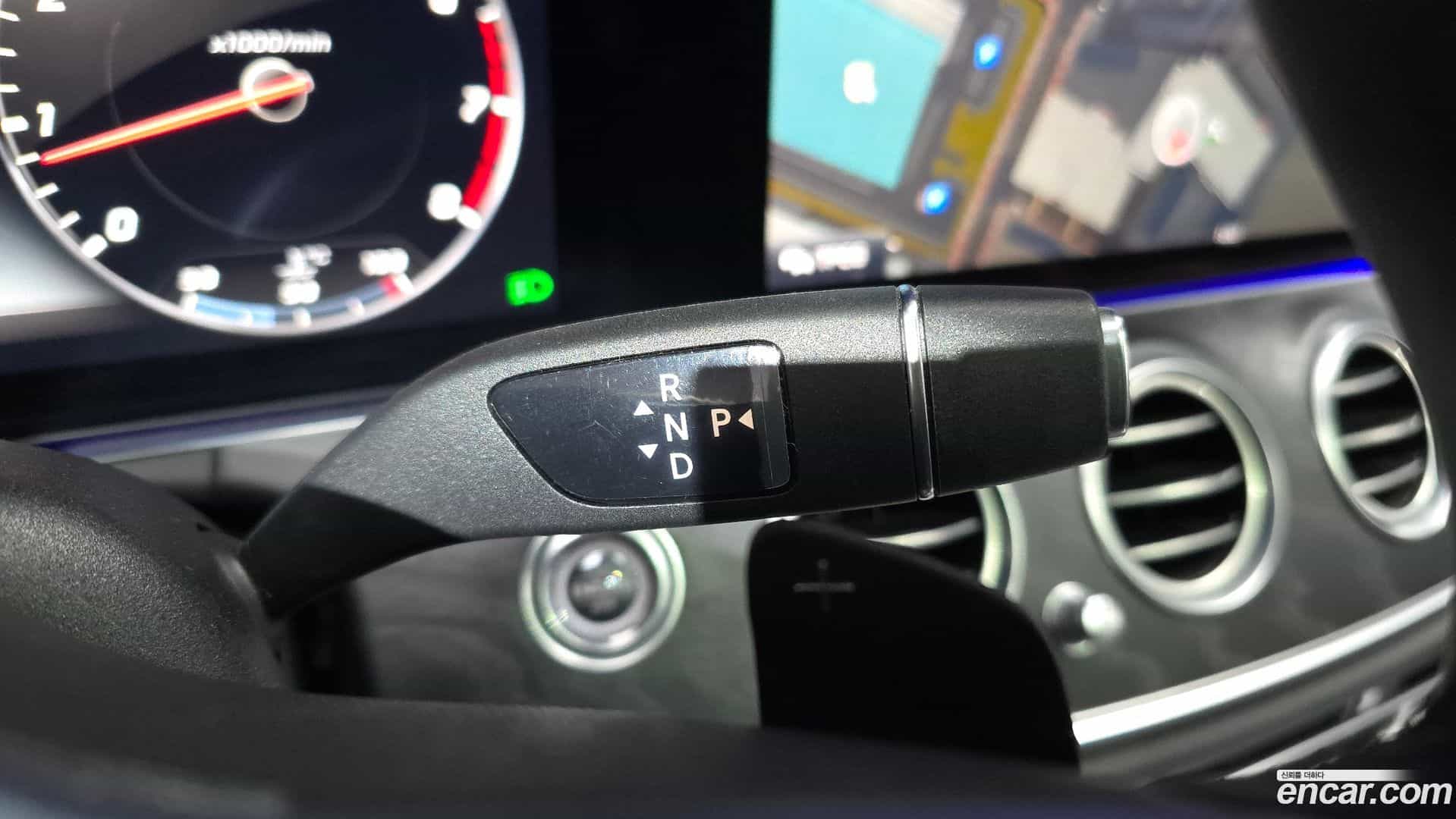 E-Class Mercedes-Benz 2020.7-INNER-009