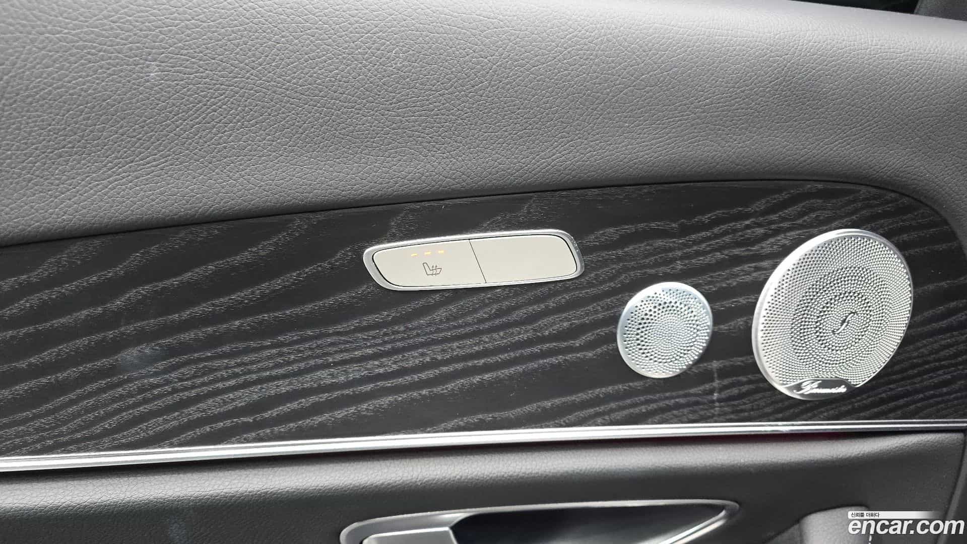 E-Class Mercedes-Benz 2020.7-OPTION-023