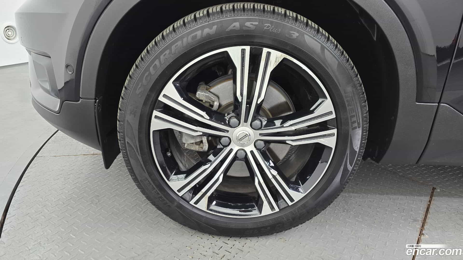 XC40 Volvo 2021.4-OUTER-005
