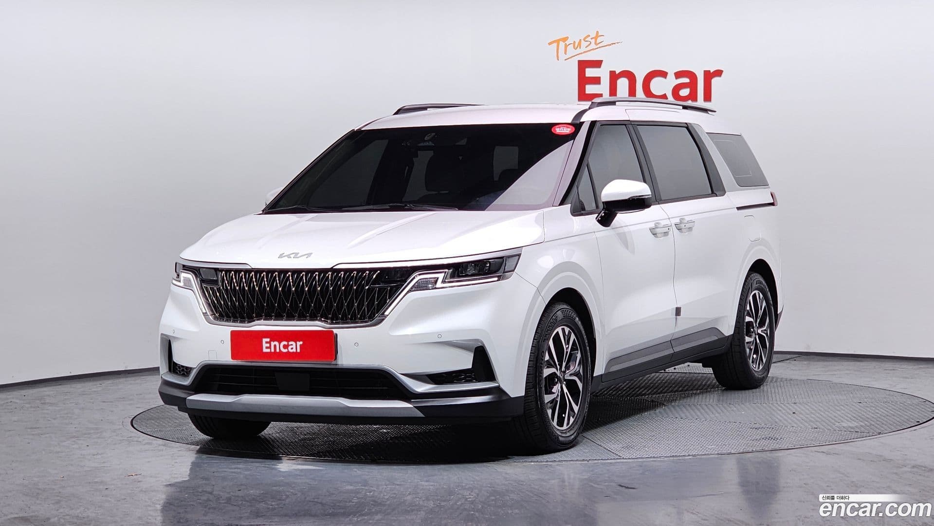 Main__Slider__Photo:Canival Kia 2023.10-0
