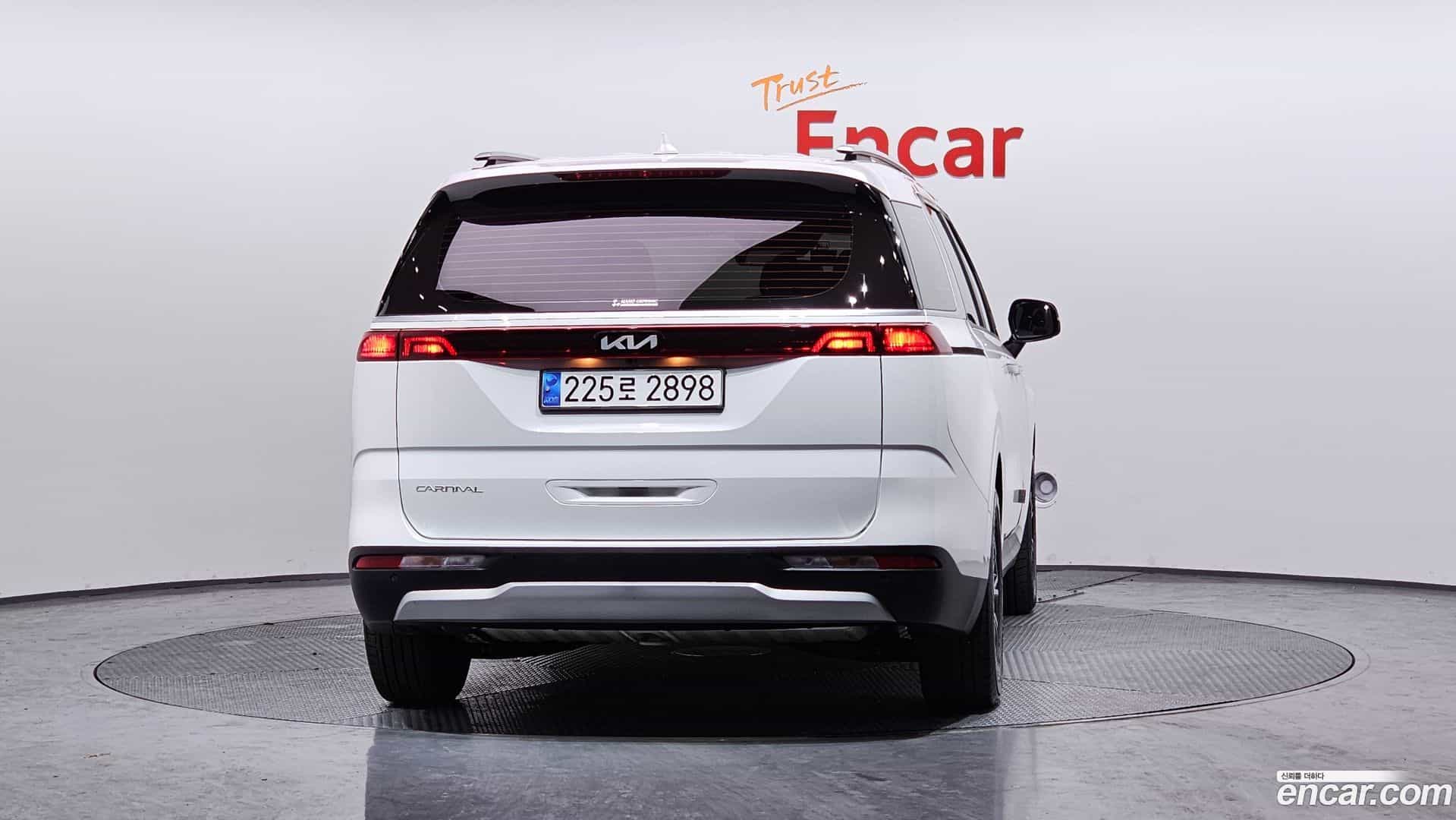 Canival Kia 2023.10-OUTER-004