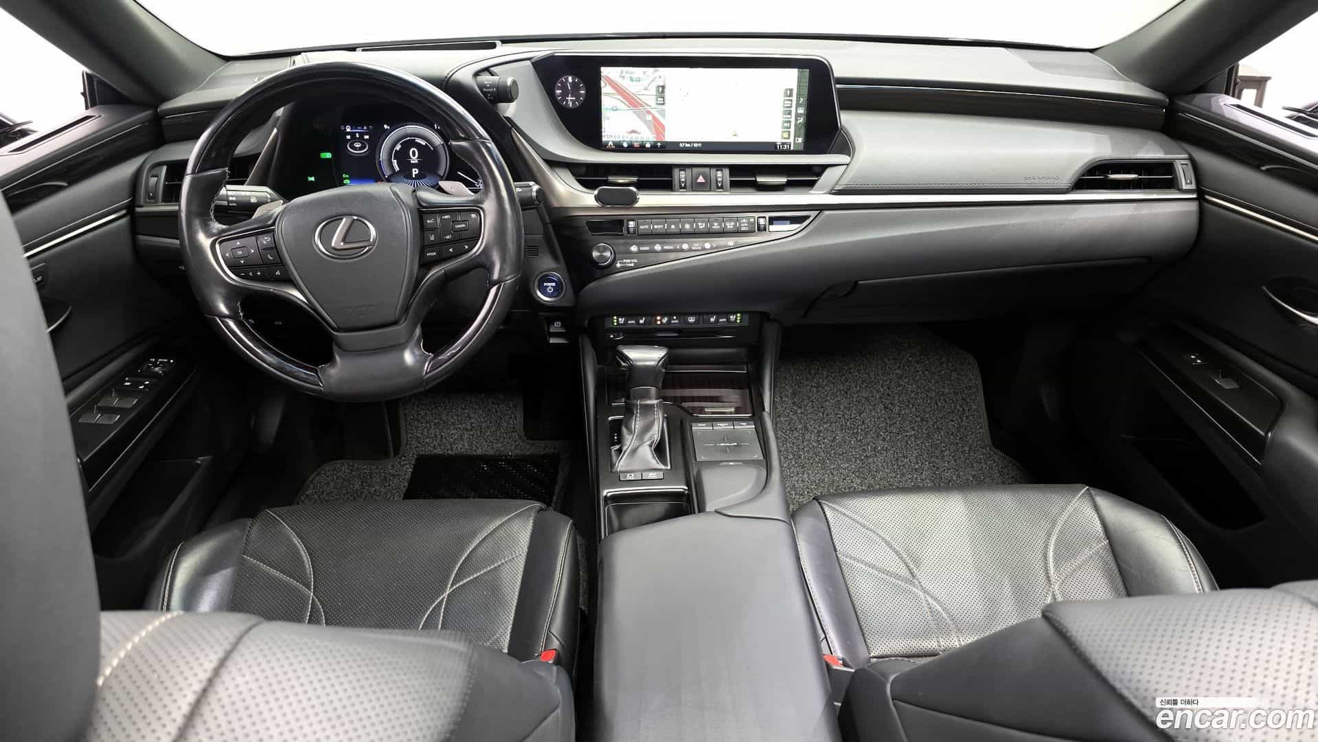 ES Lexus 2019.1-INNER-007
