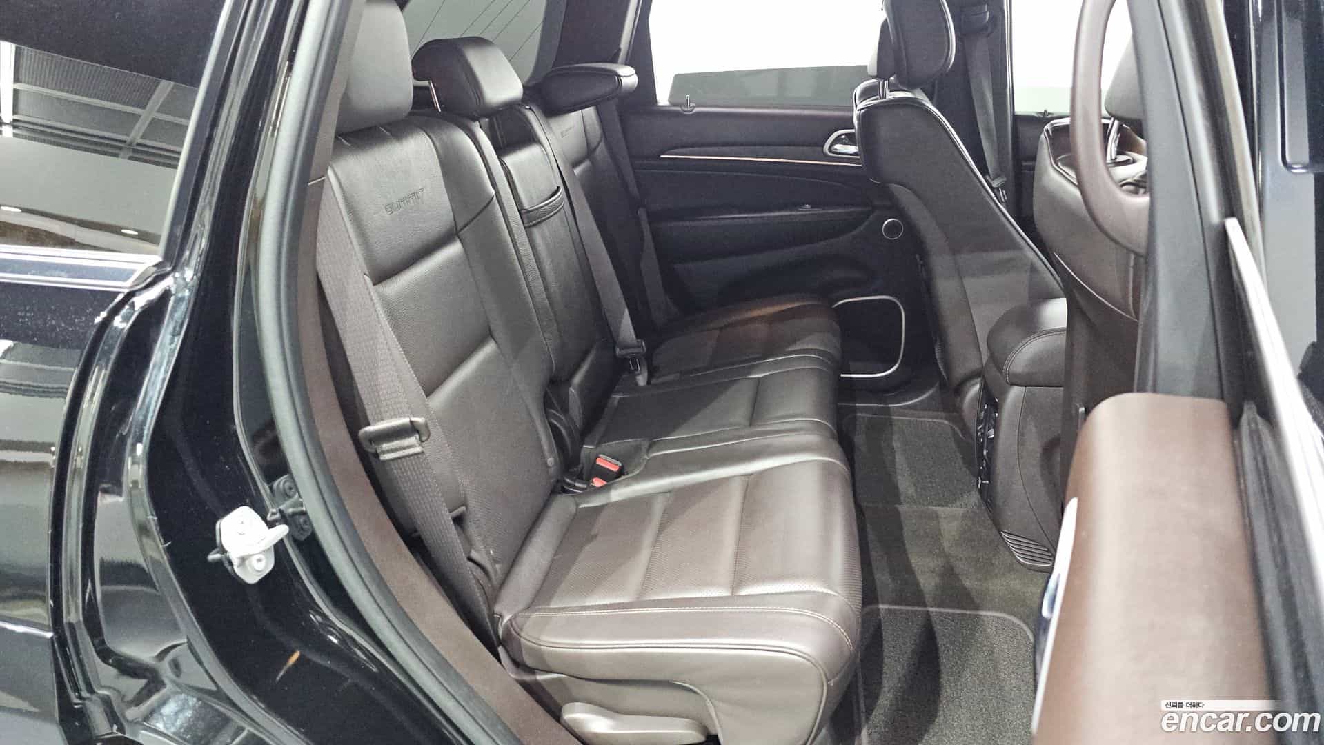 Cherokee Jeep 2019.11-OPTION-016