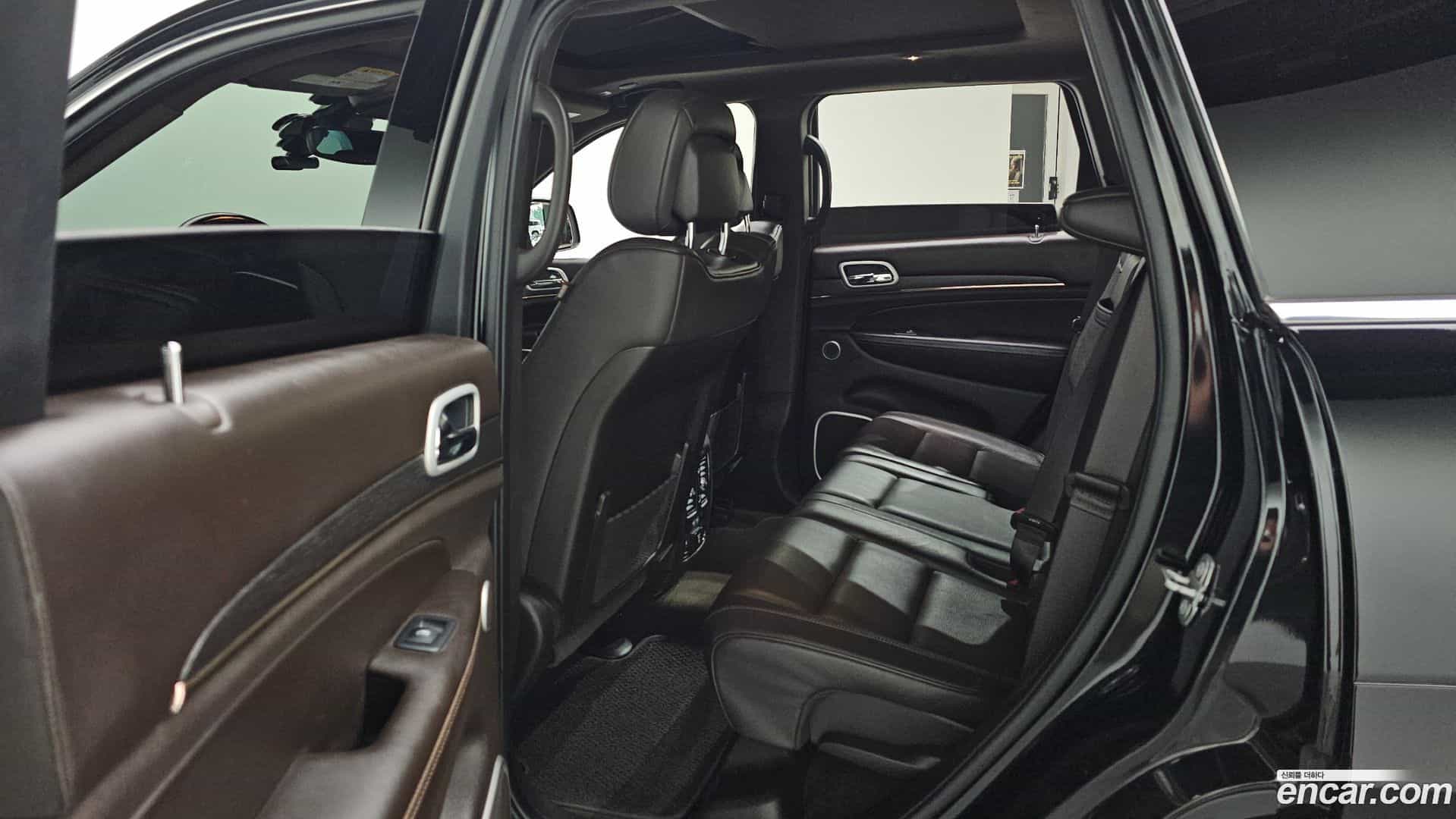 Cherokee Jeep 2019.11-OPTION-017
