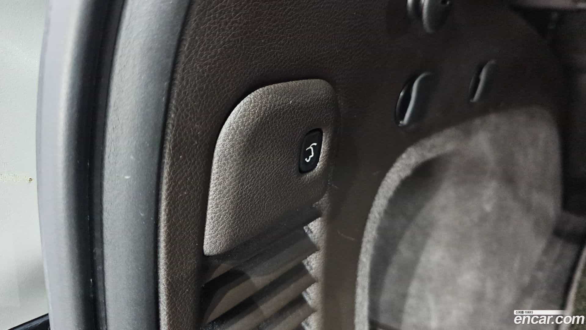 Cherokee Jeep 2019.11-OPTION-024