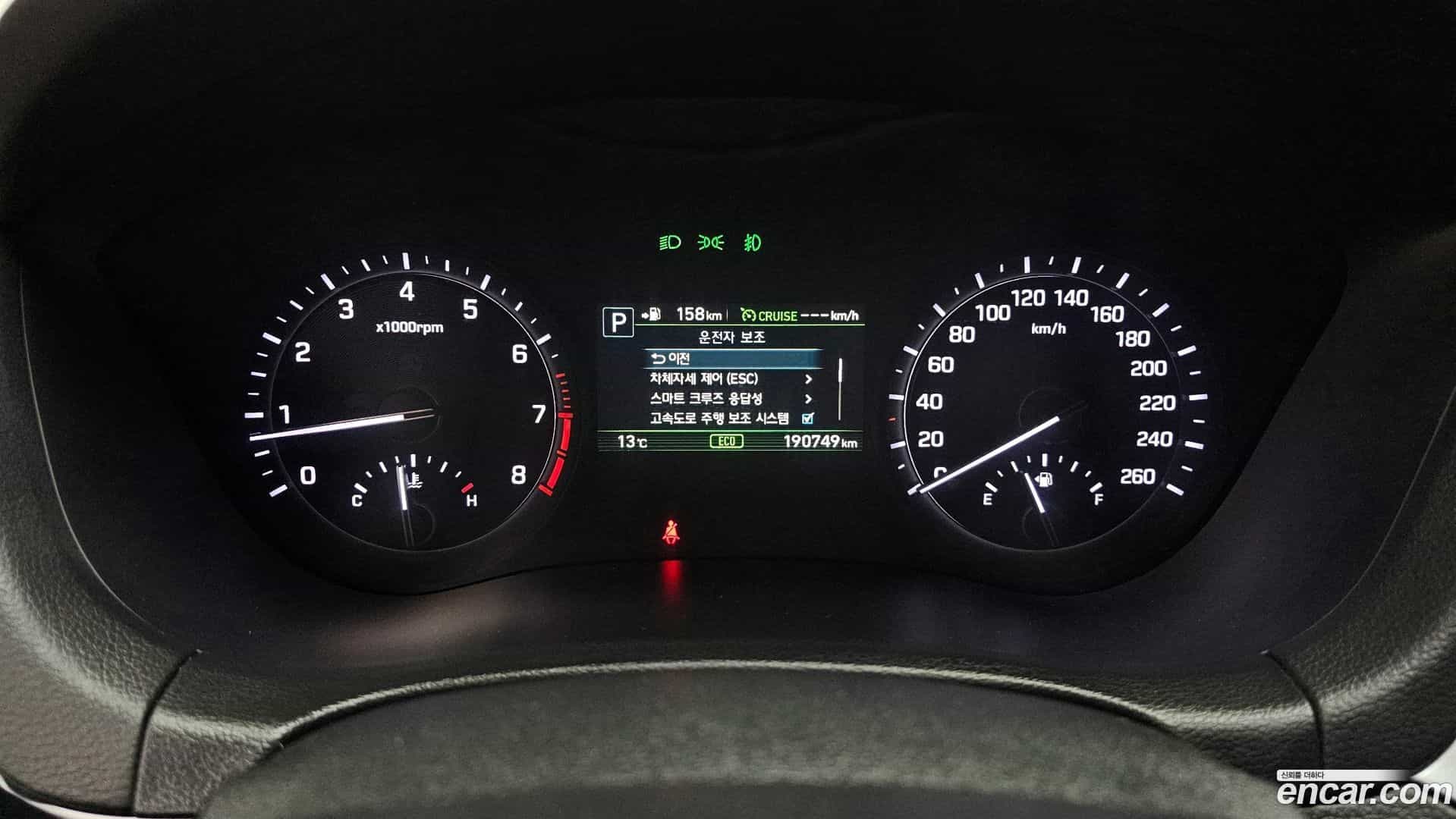 G80 Genesis 2019.0-INNER-008