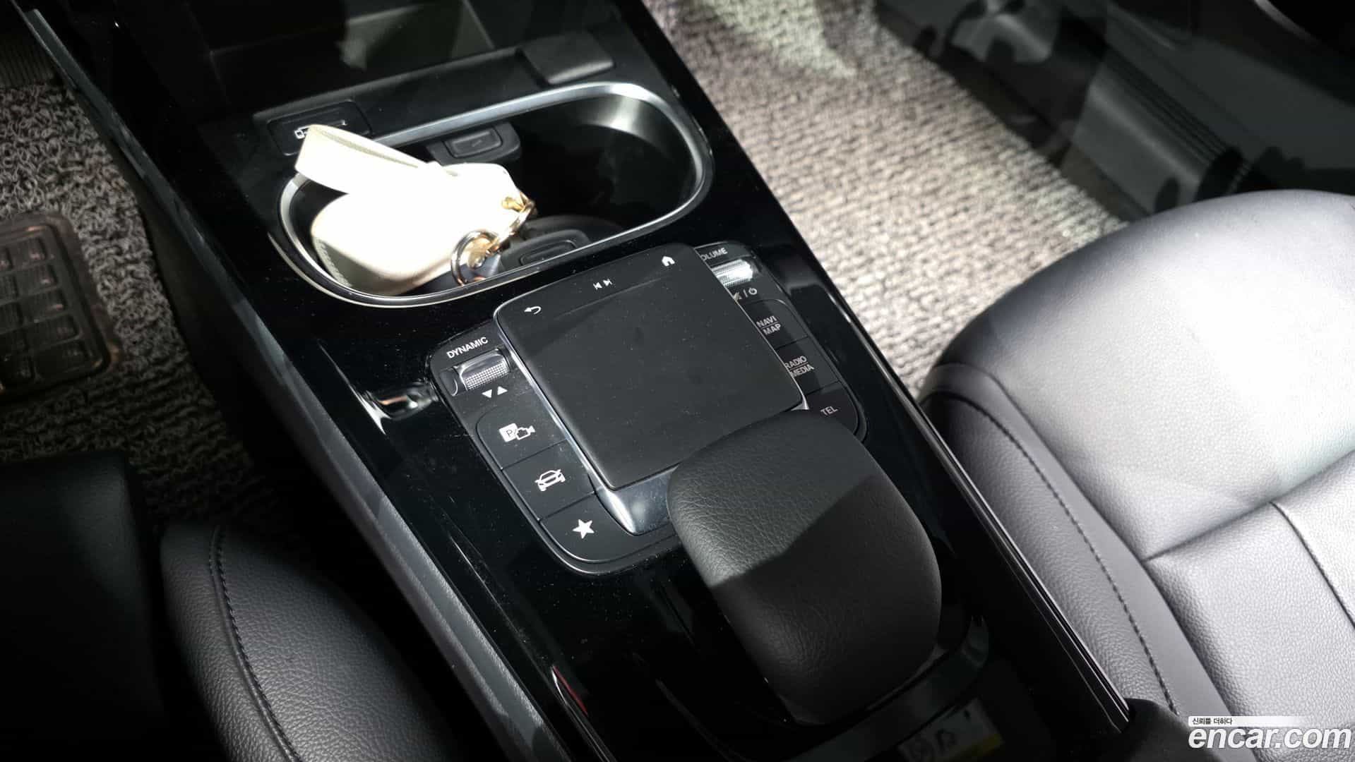A-Class Mercedes-Benz 2022.9-OPTION-021