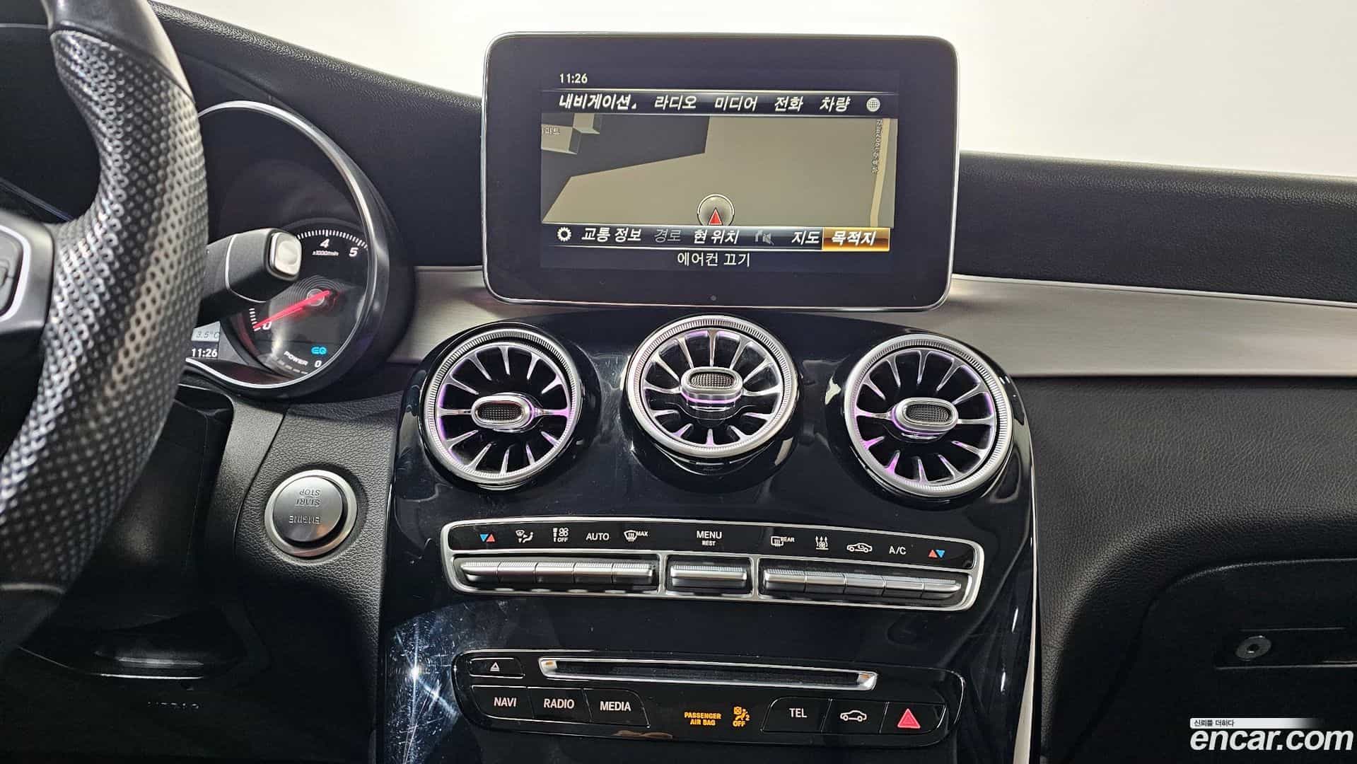 GLC-Class Mercedes-Benz 2018.9-OPTION-018