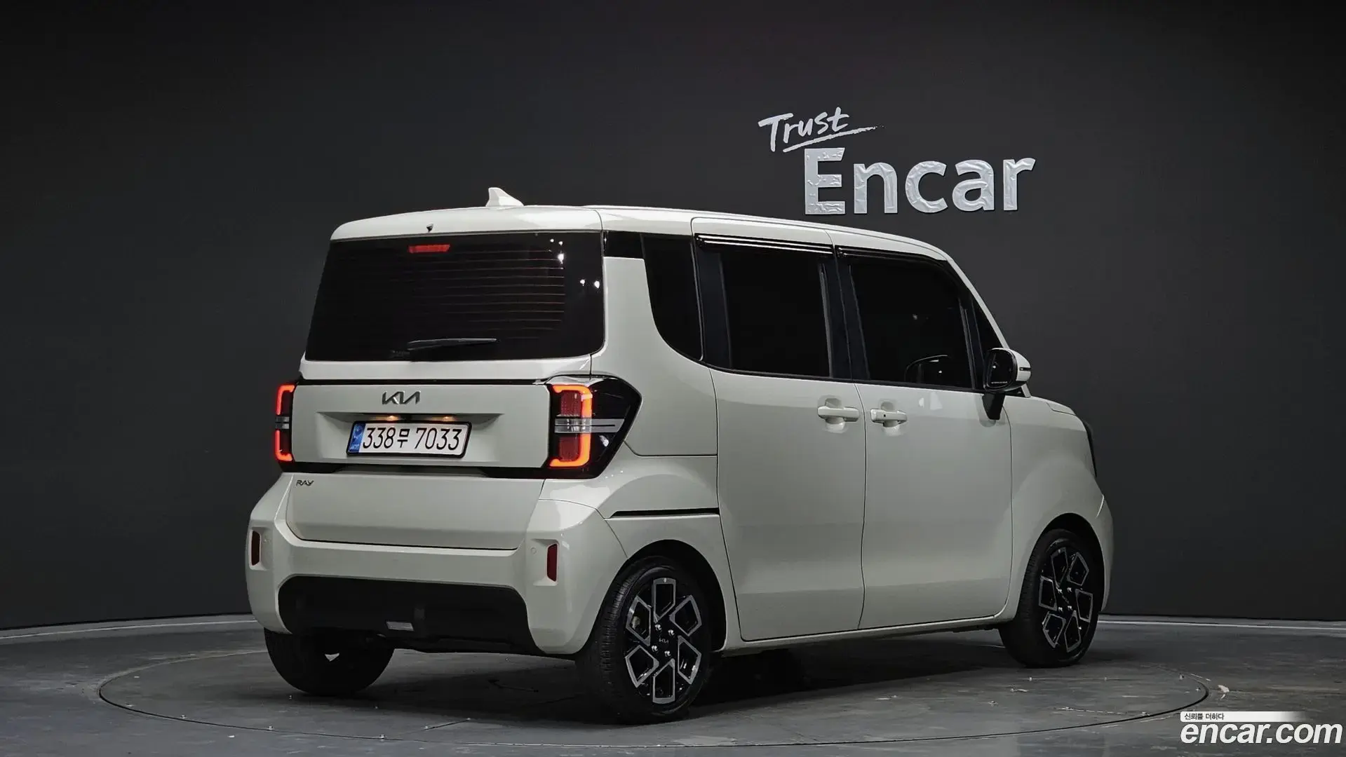 Main__Slider__Photo:RAY Kia 2022.8-1