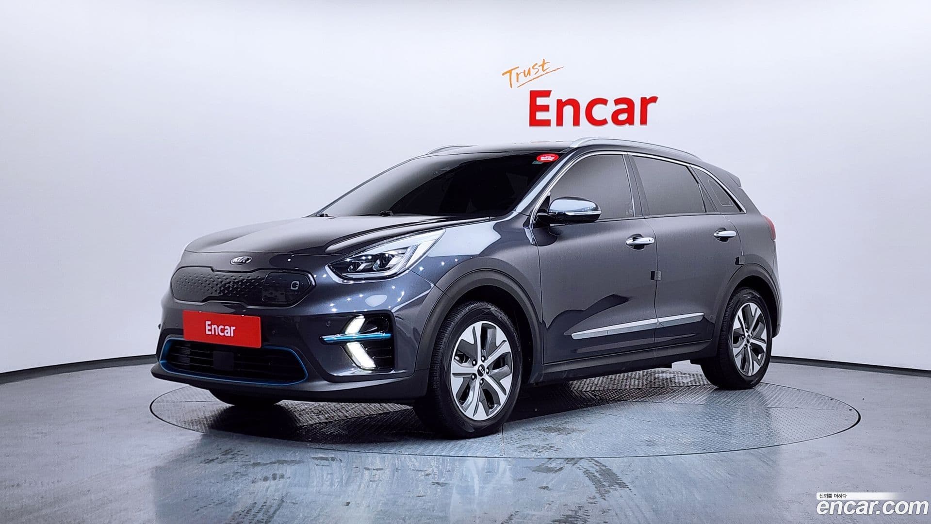 Main__Slider__Photo:Niro Kia 2019.6-0