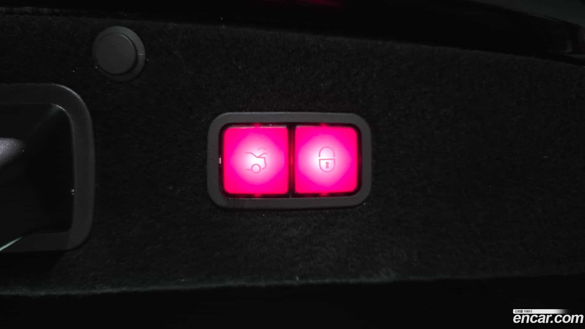 S-Class Mercedes-Benz 2017.1-OPTION-024