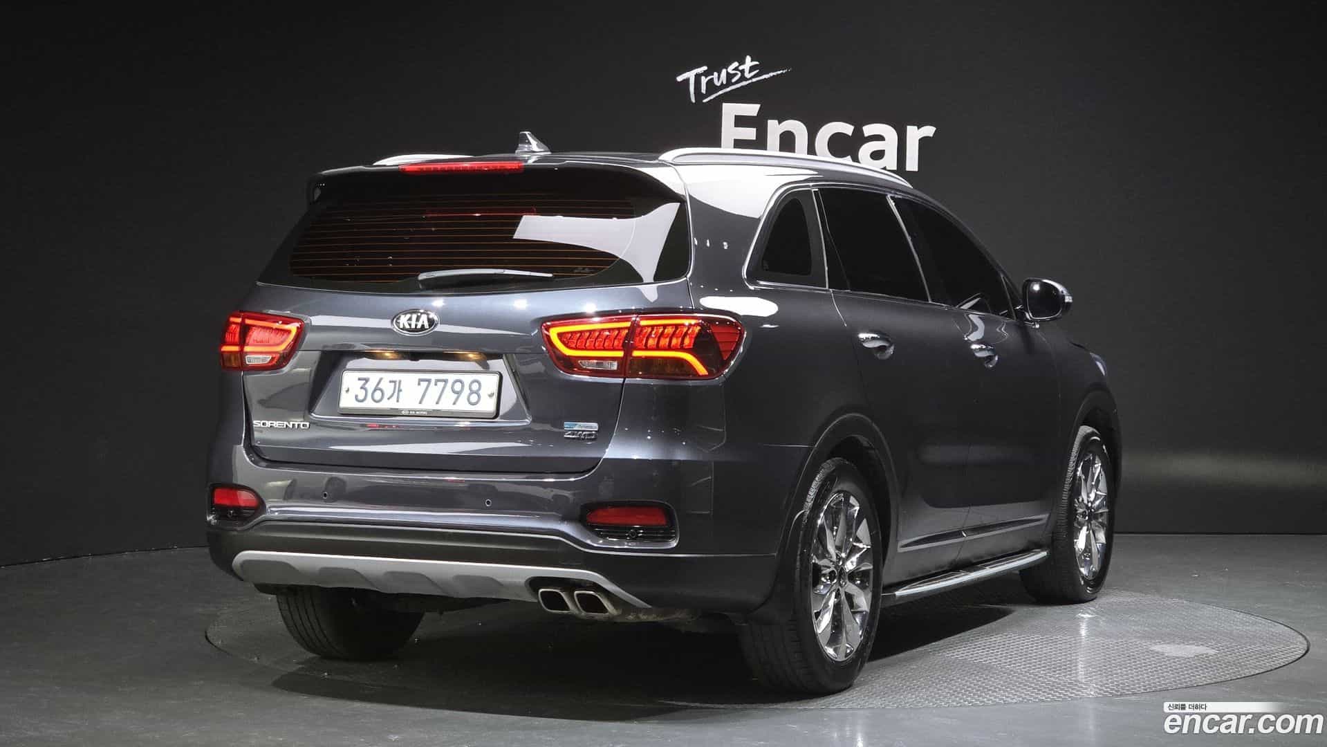 Sorento Kia 2018.0-OUTER-002