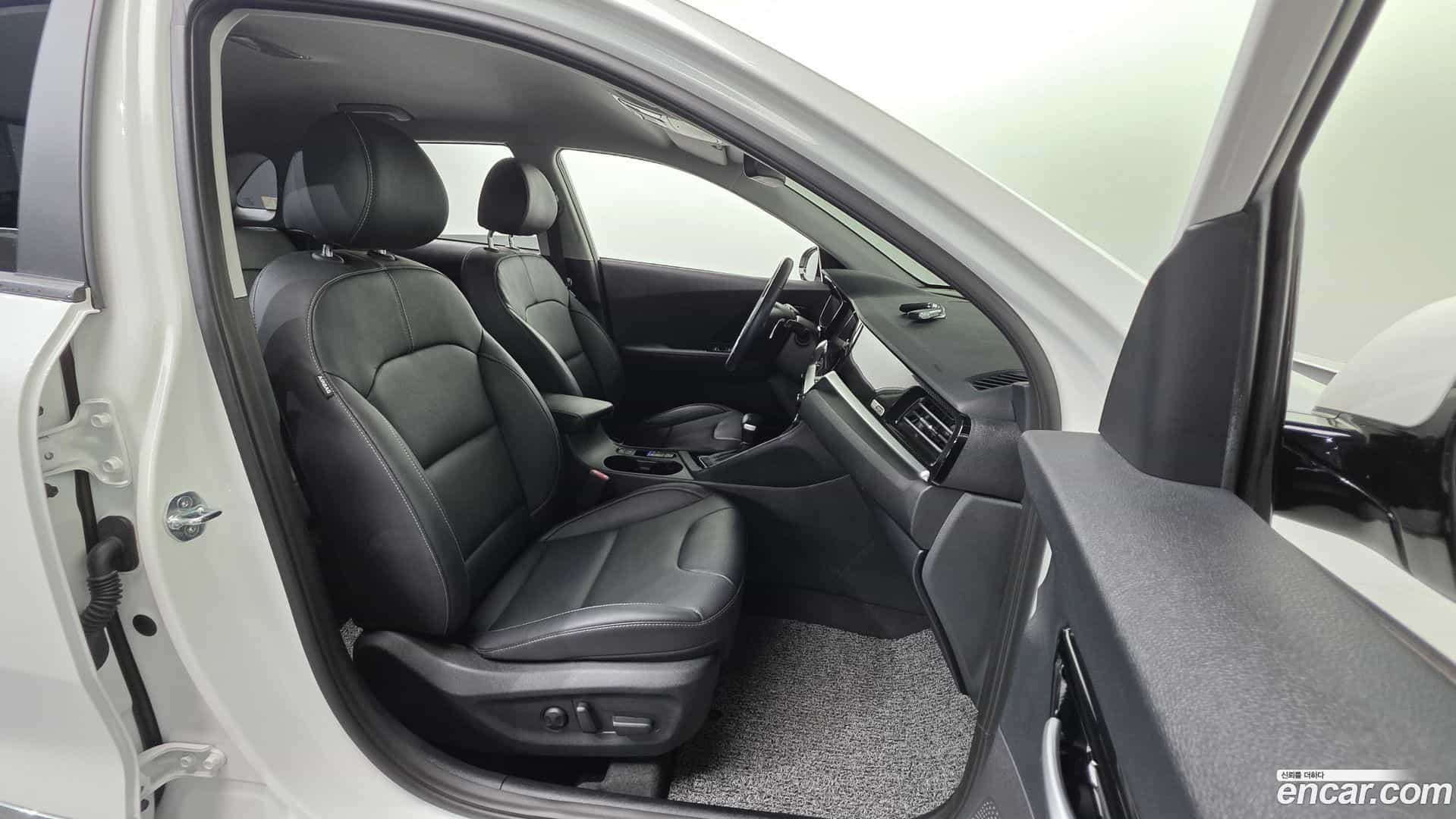 Niro Kia 2021.10-INNER-010