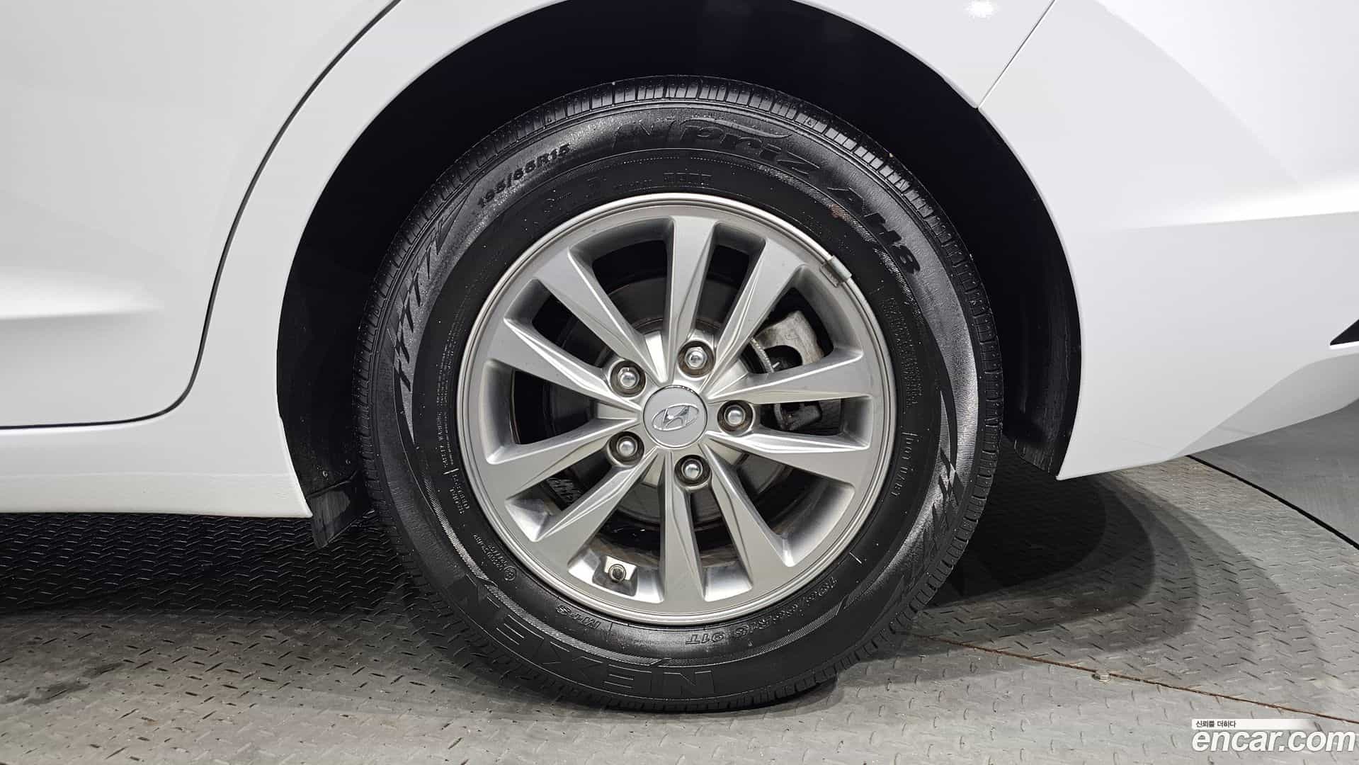 AVANTE Hyundai 2019.9-OUTER-005