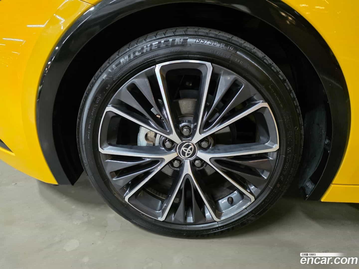 Prius Toyota 2023.10-INNER-010