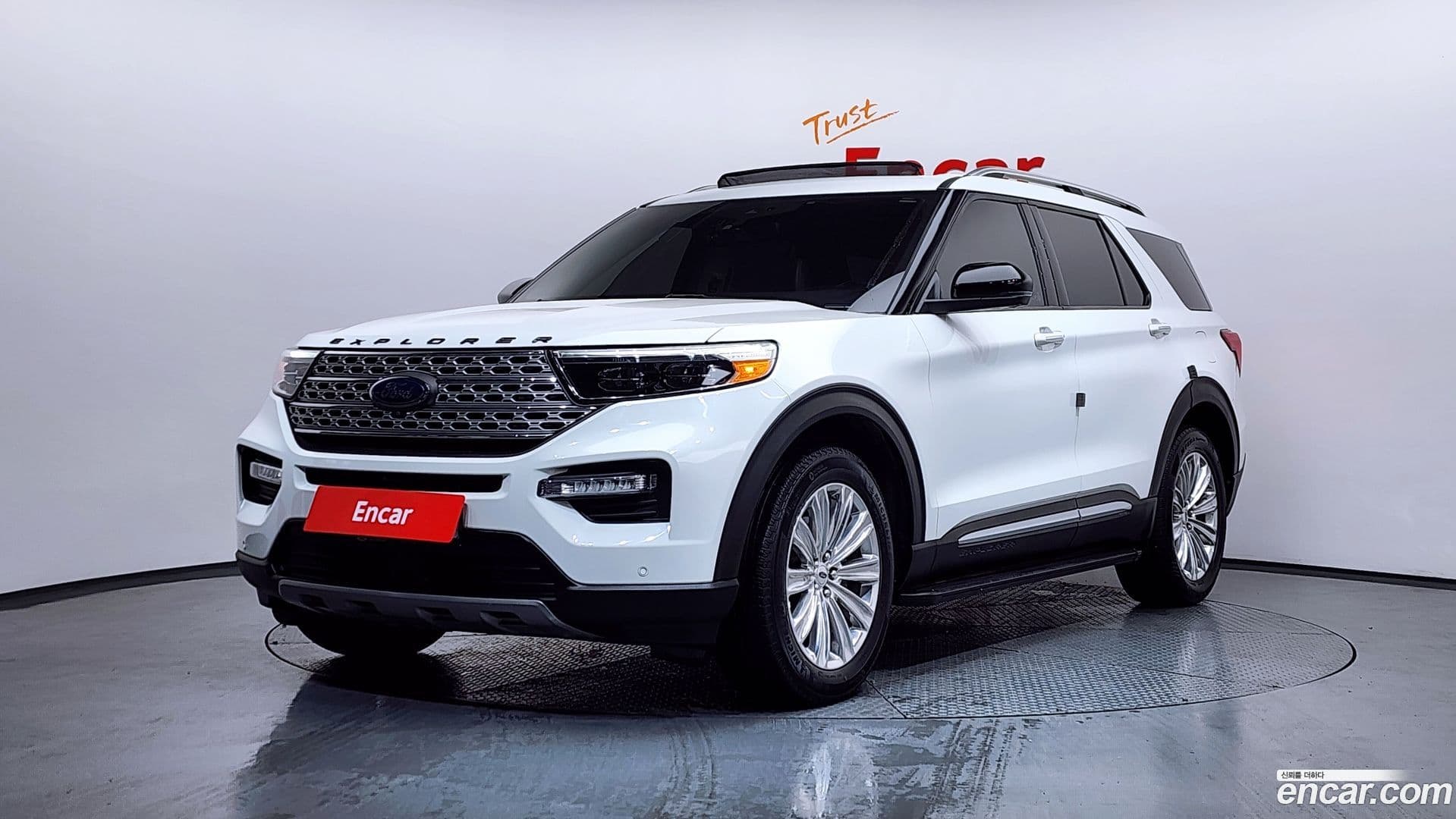 Main__Slider__Photo:Explorer Ford 2021.9-0