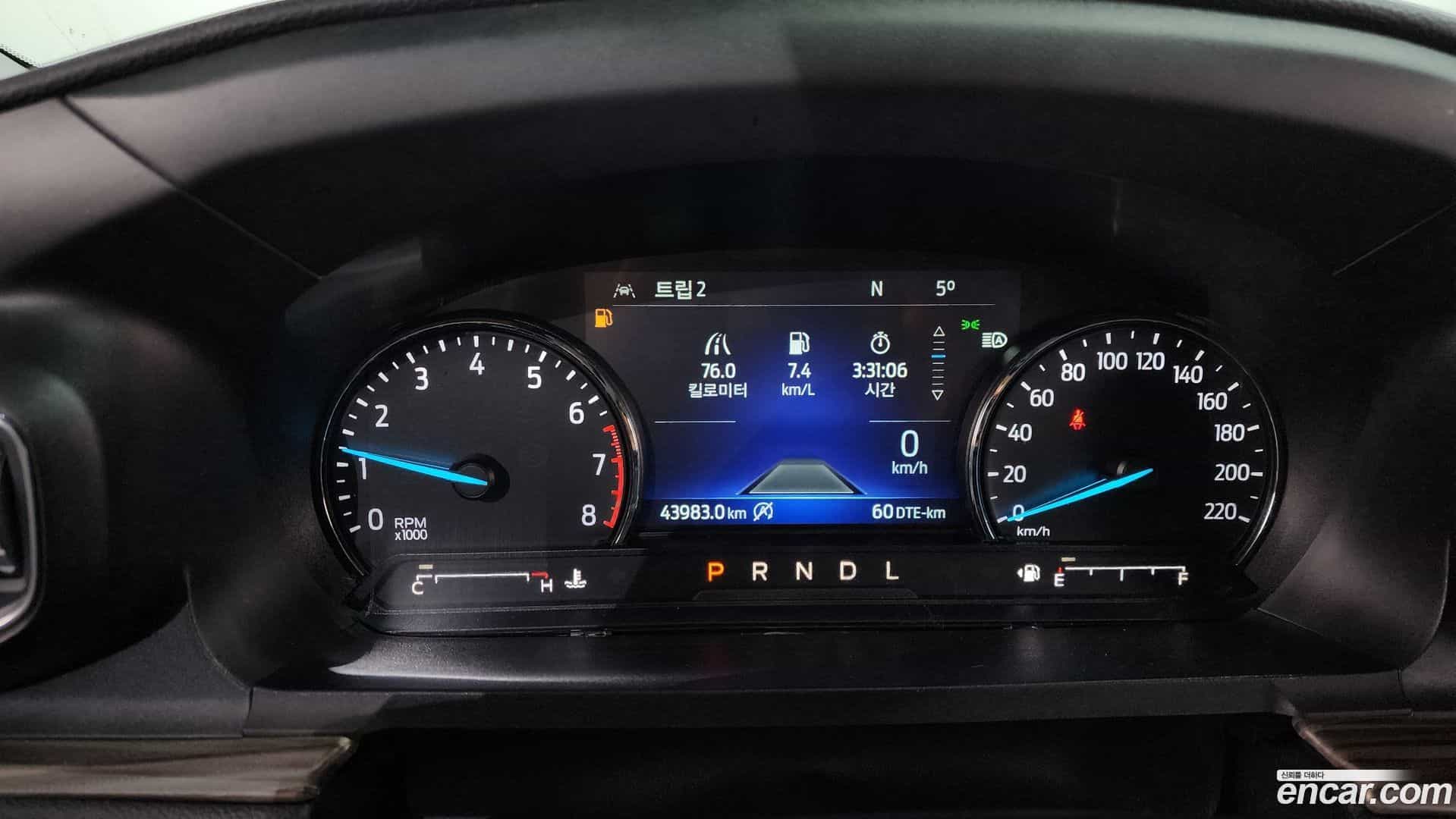 Explorer Ford 2021.9-INNER-008
