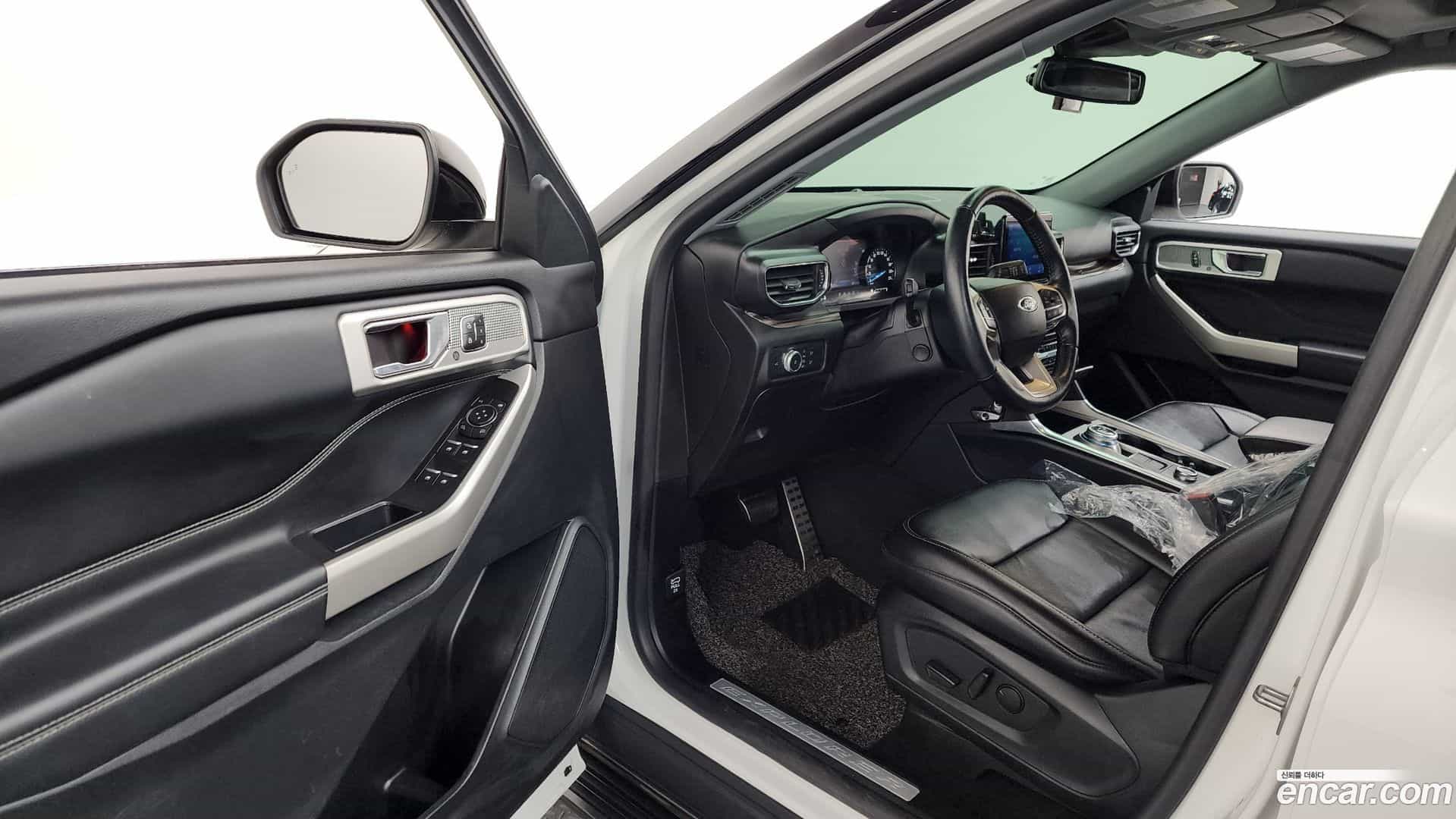 Explorer Ford 2021.9-INNER-010
