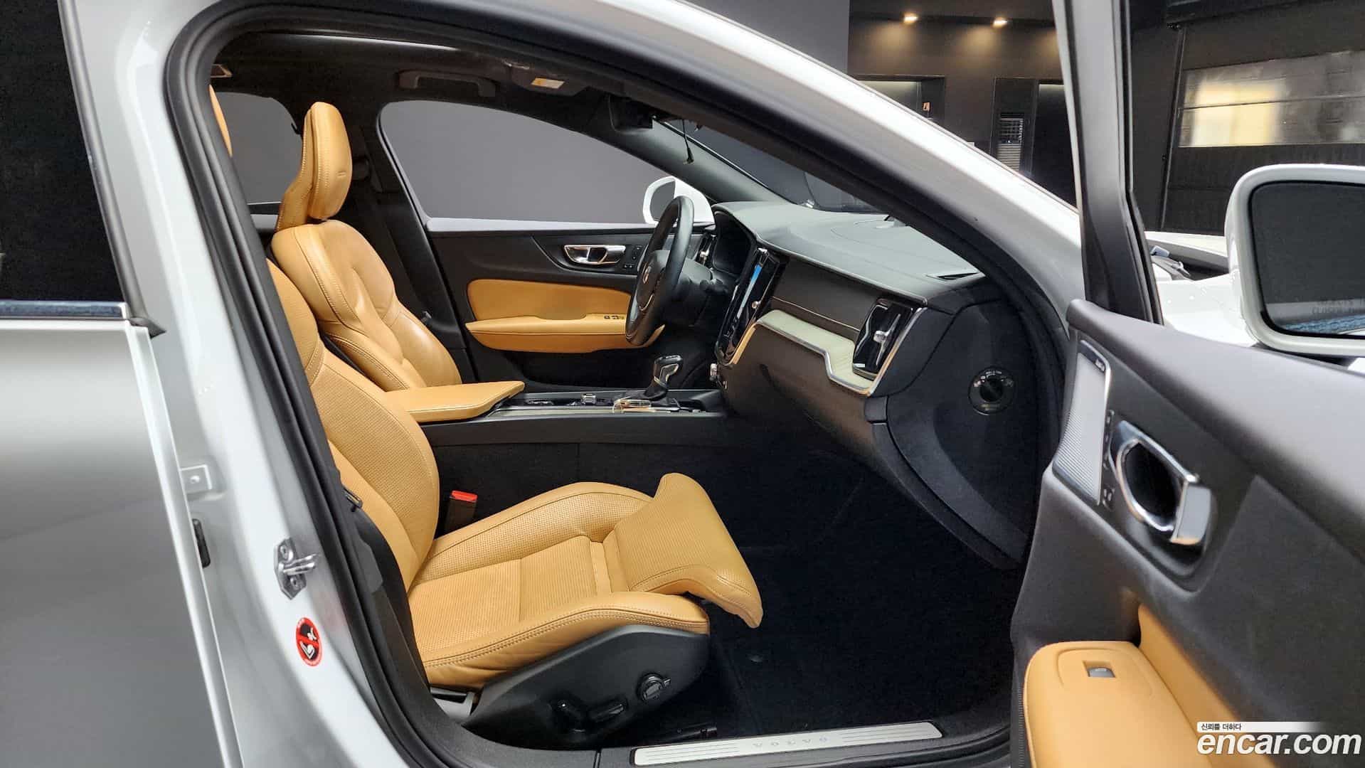 S60 Volvo 2019.10-INNER-010