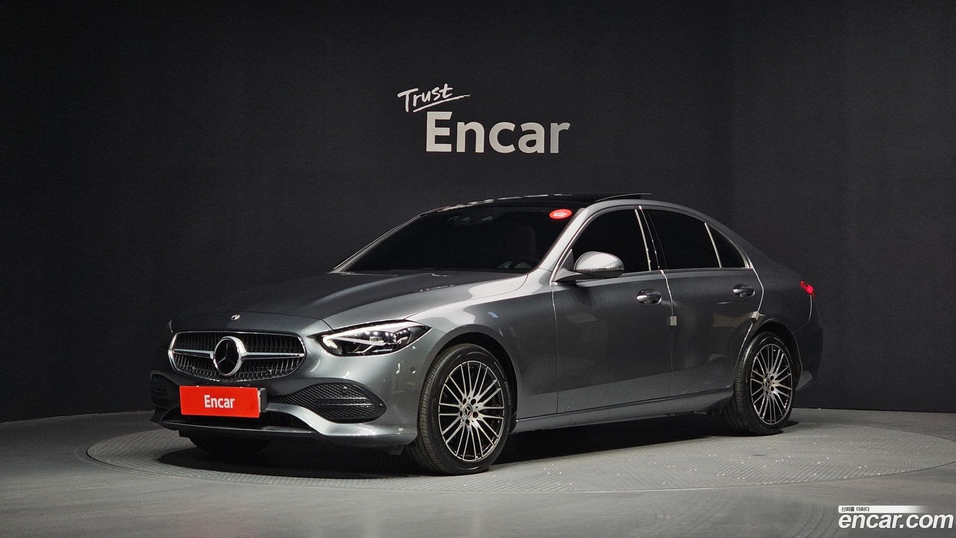 Main__Slider__Photo:C-Class Mercedes-Benz 2022.10-0