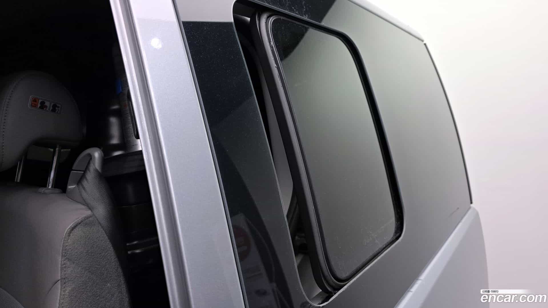 Starex Hyundai 2020.1-OPTION-020