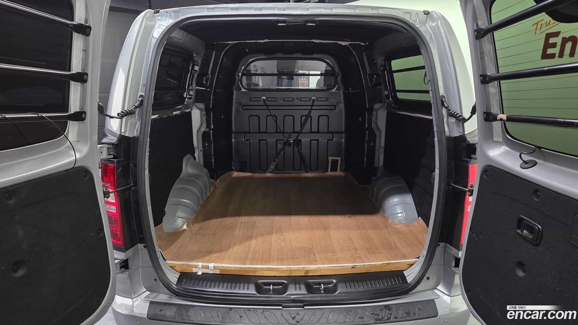 Starex Hyundai 2020.1-OPTION-023