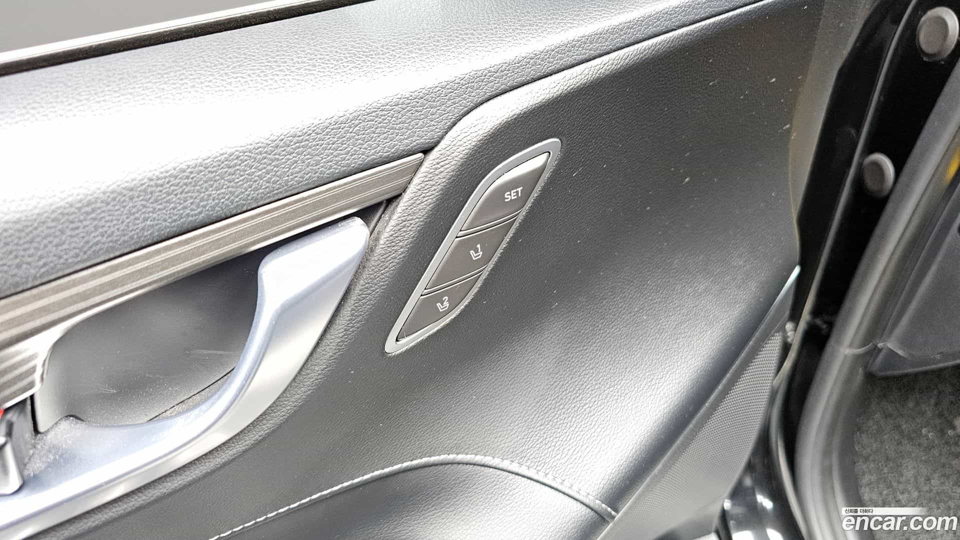 Grandeur Hyundai 2019.2-OPTION-022