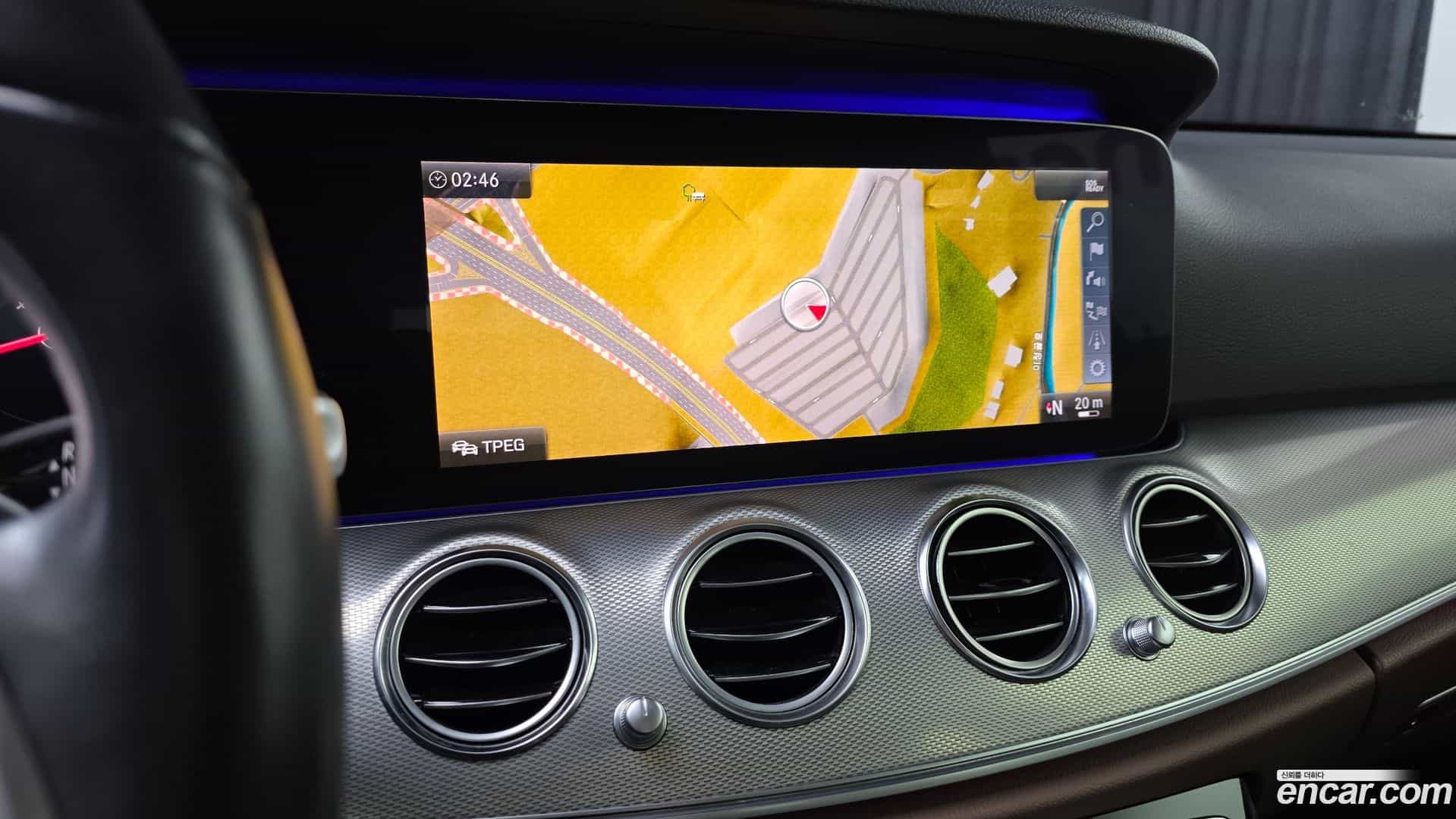 E-Class Mercedes-Benz 2019.3-OPTION-017