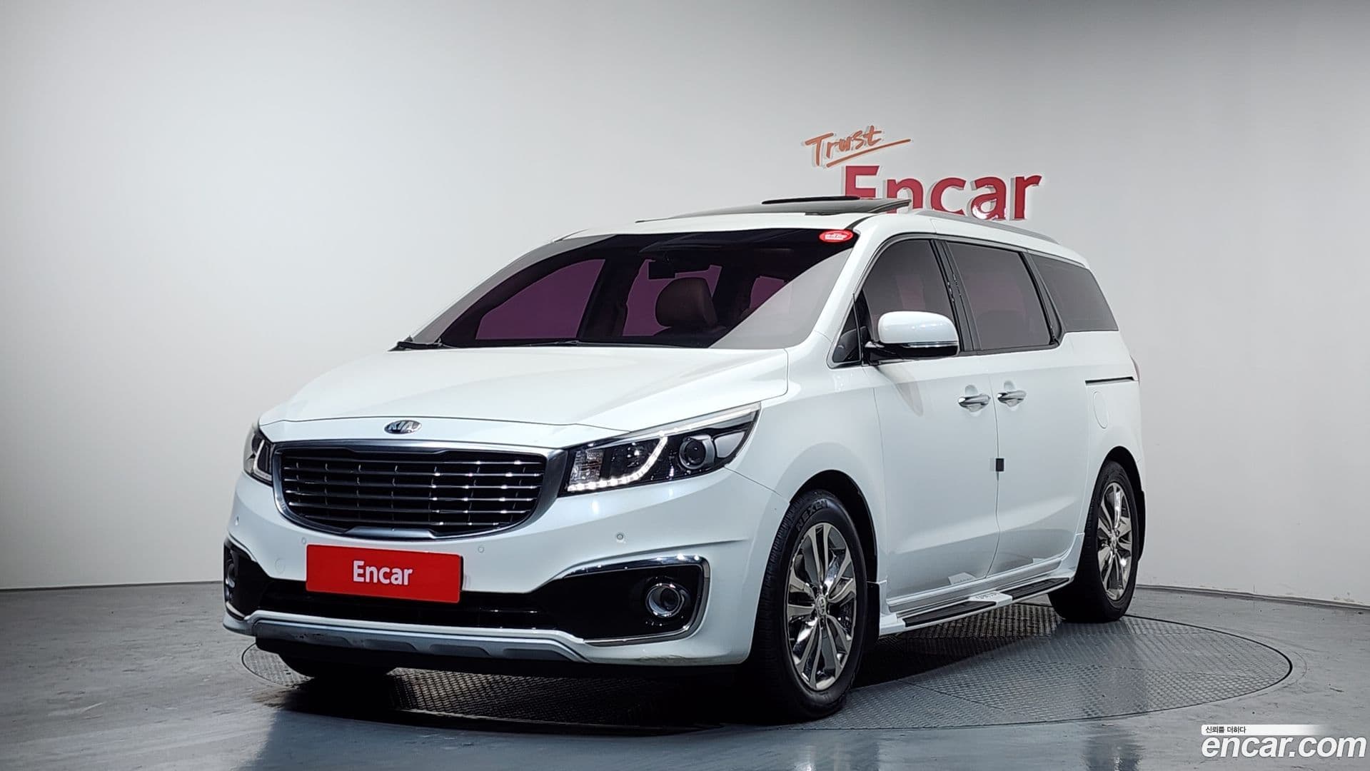 Main__Slider__Photo:Canival Kia 2015.6-0