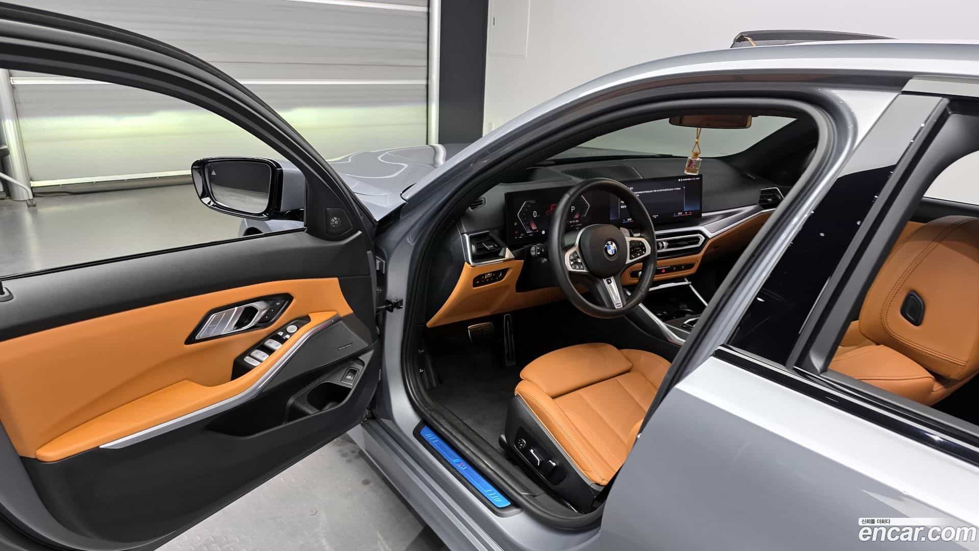 3-Series BMW 2024.10-INNER-010