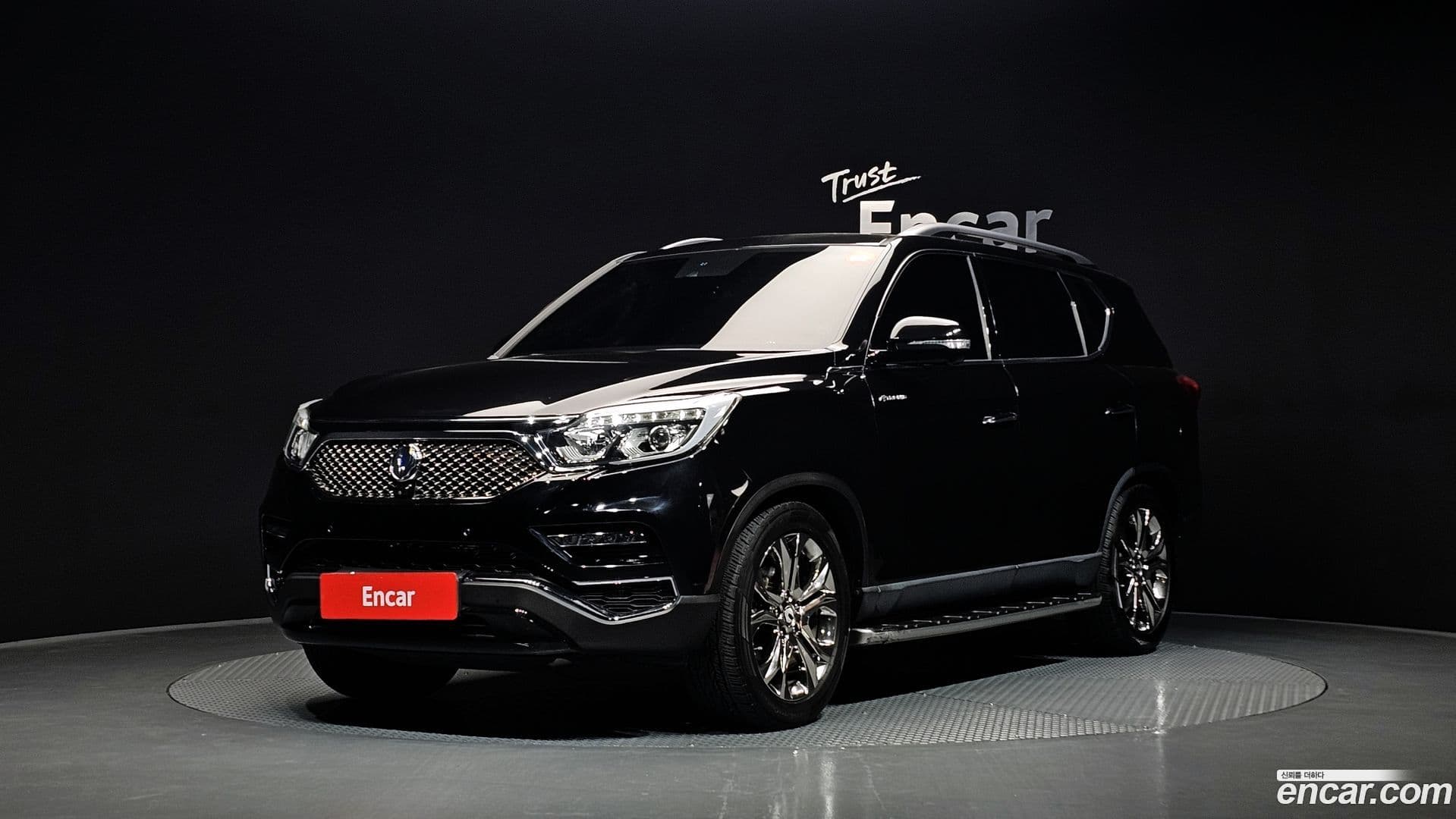 Main__Slider__Photo:Rexton KG Mobility 2018.1-0