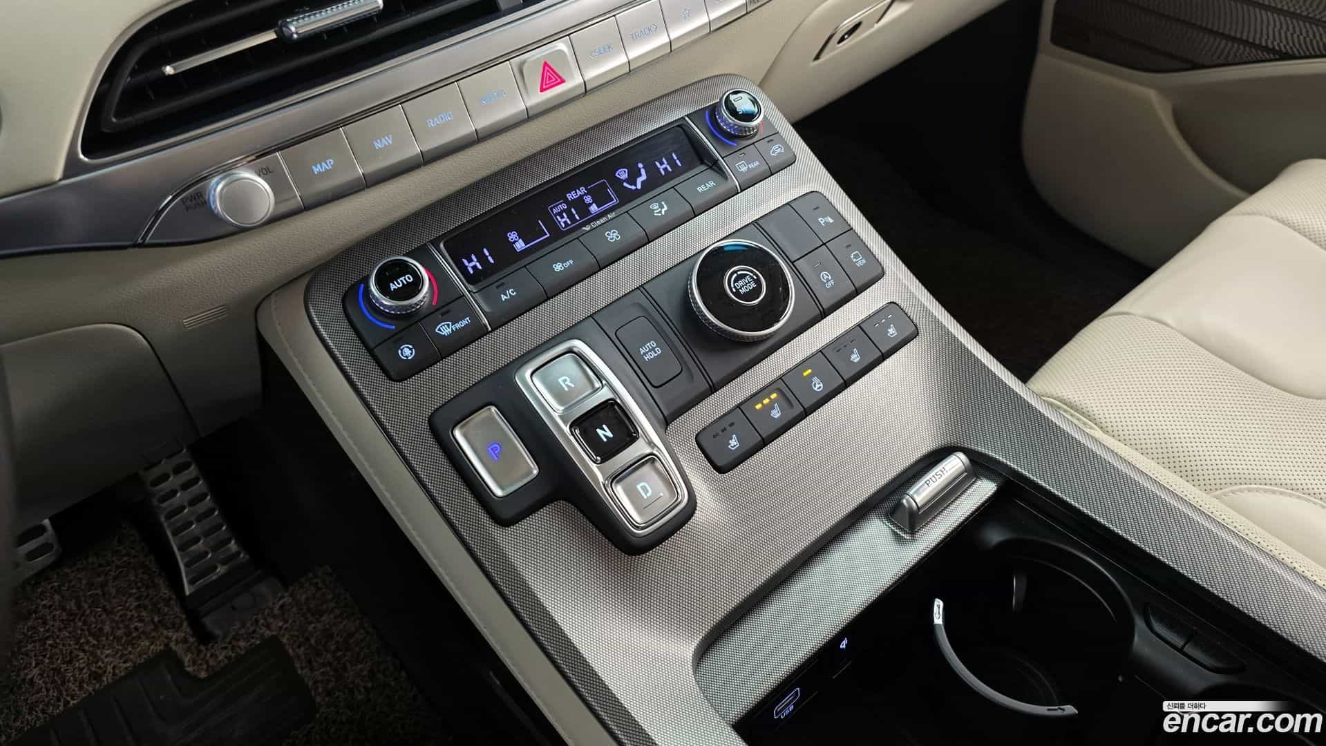 Palisade Hyundai 2021.9-INNER-009