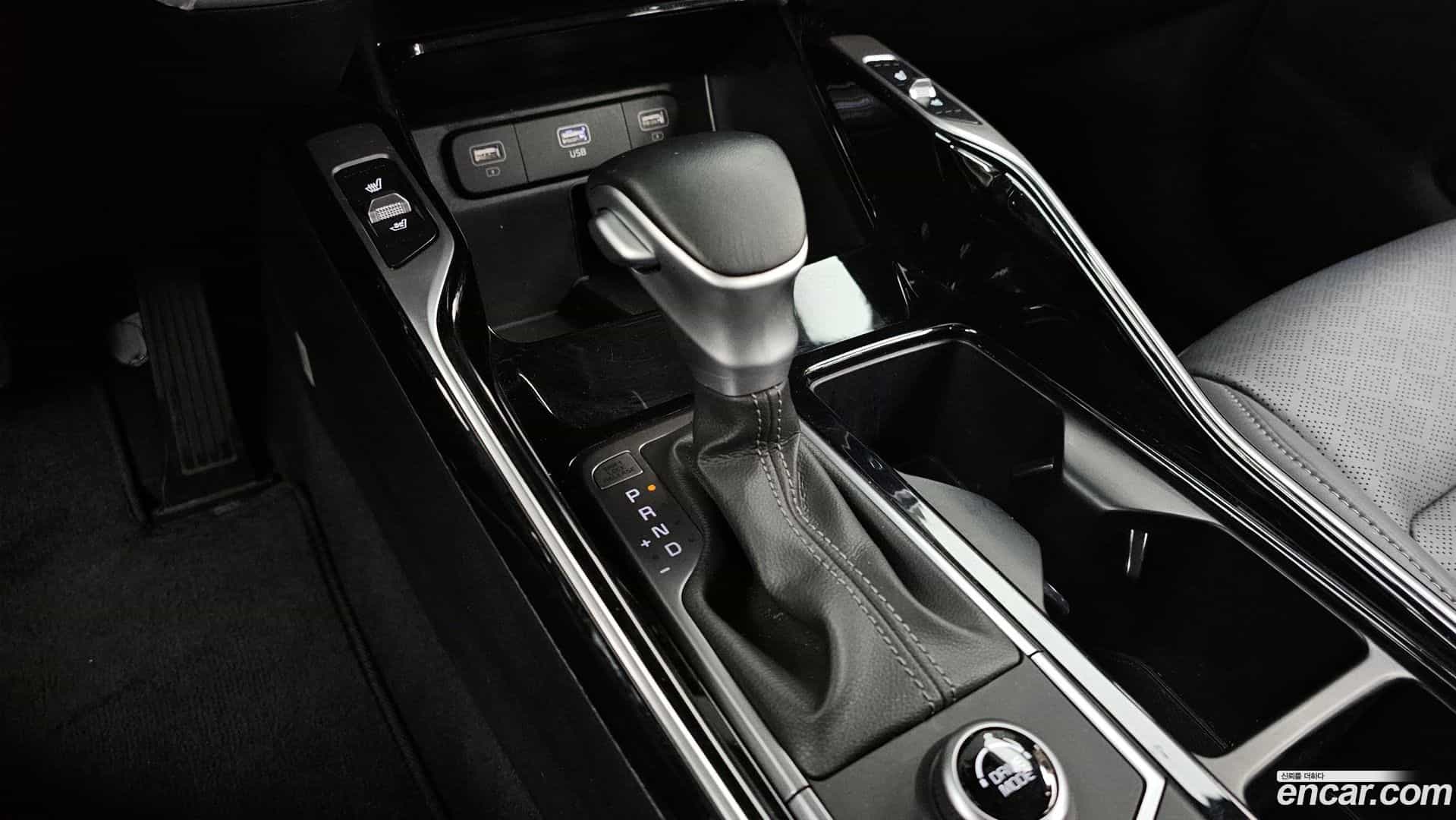 Sorento Kia 2023.6-INNER-009