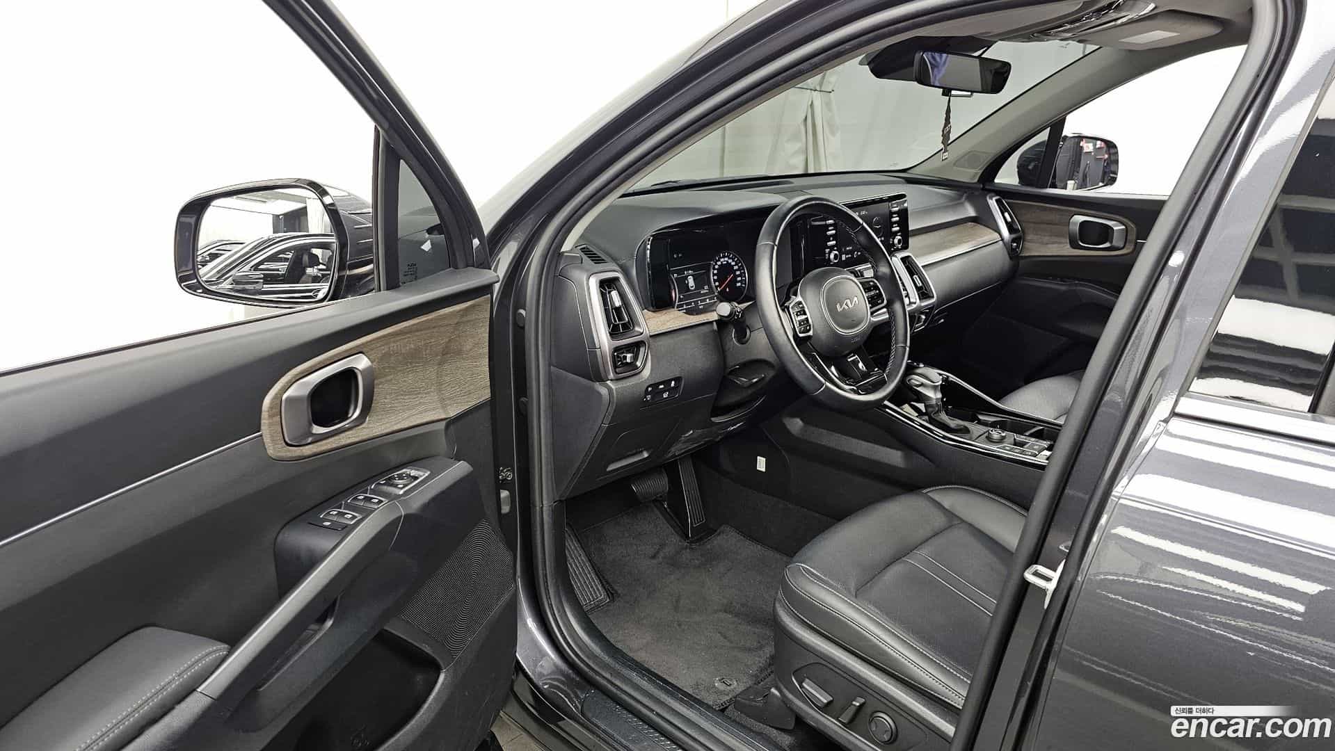 Sorento Kia 2023.6-INNER-010