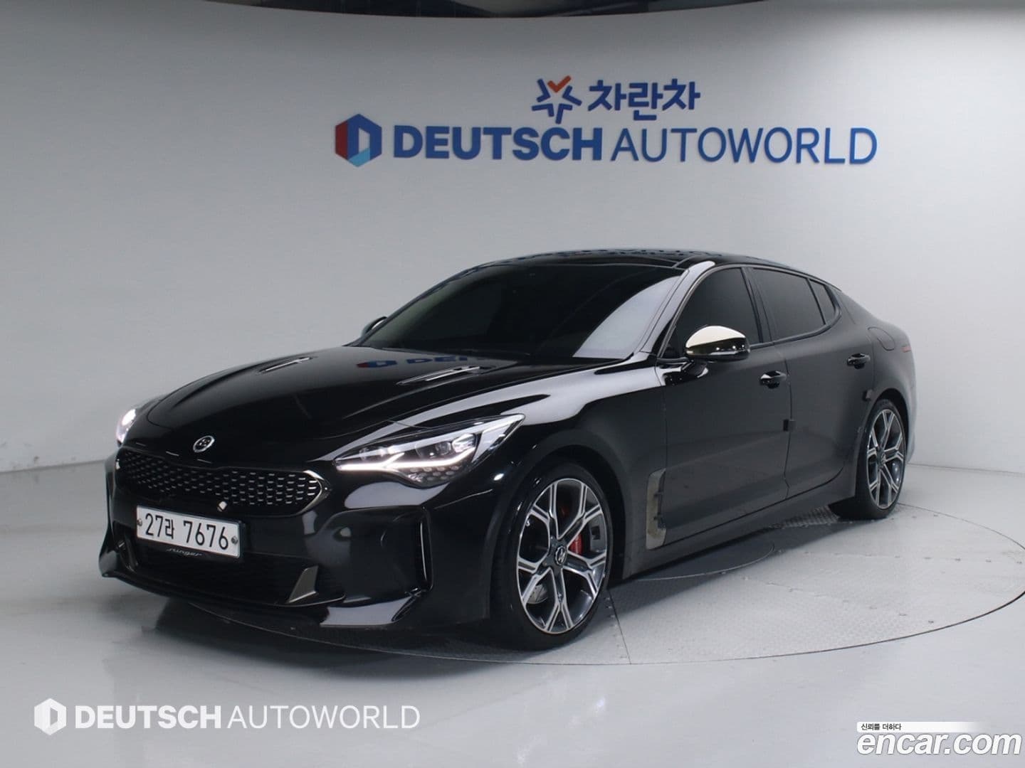 Main__Slider__Photo:Stinger Kia 2017.5-0