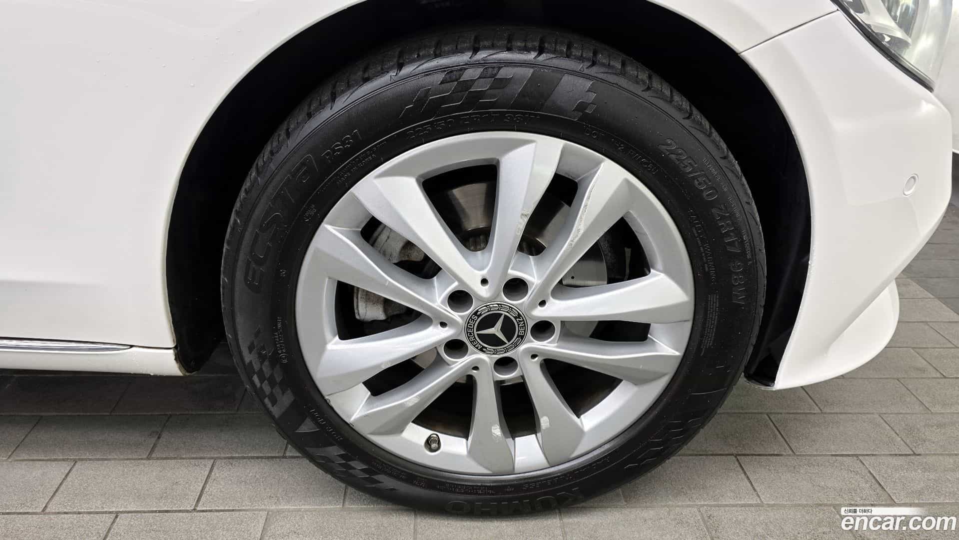 C-Class Mercedes-Benz 2020.1-OUTER-005