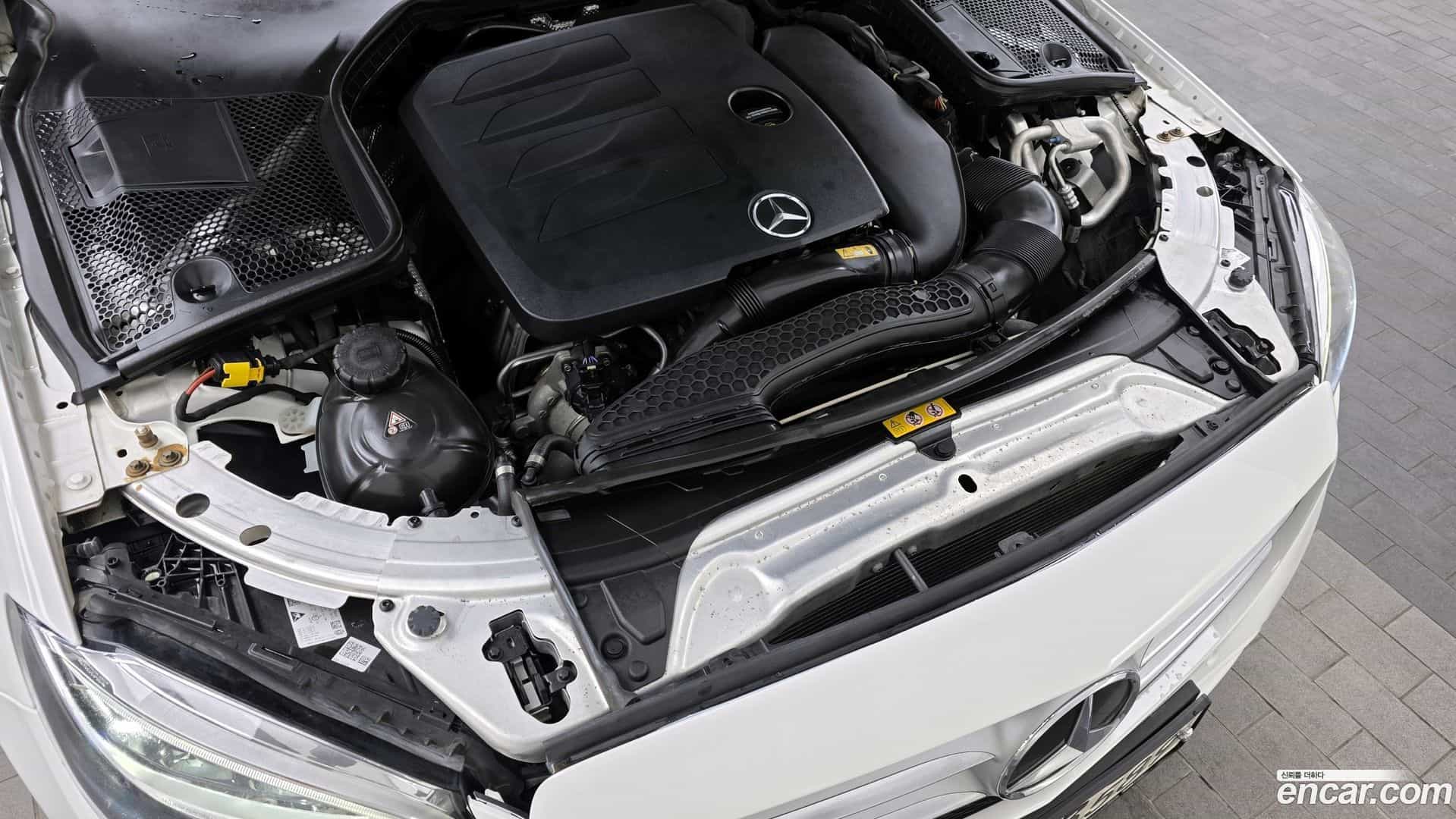 C-Class Mercedes-Benz 2020.1-INNER-006