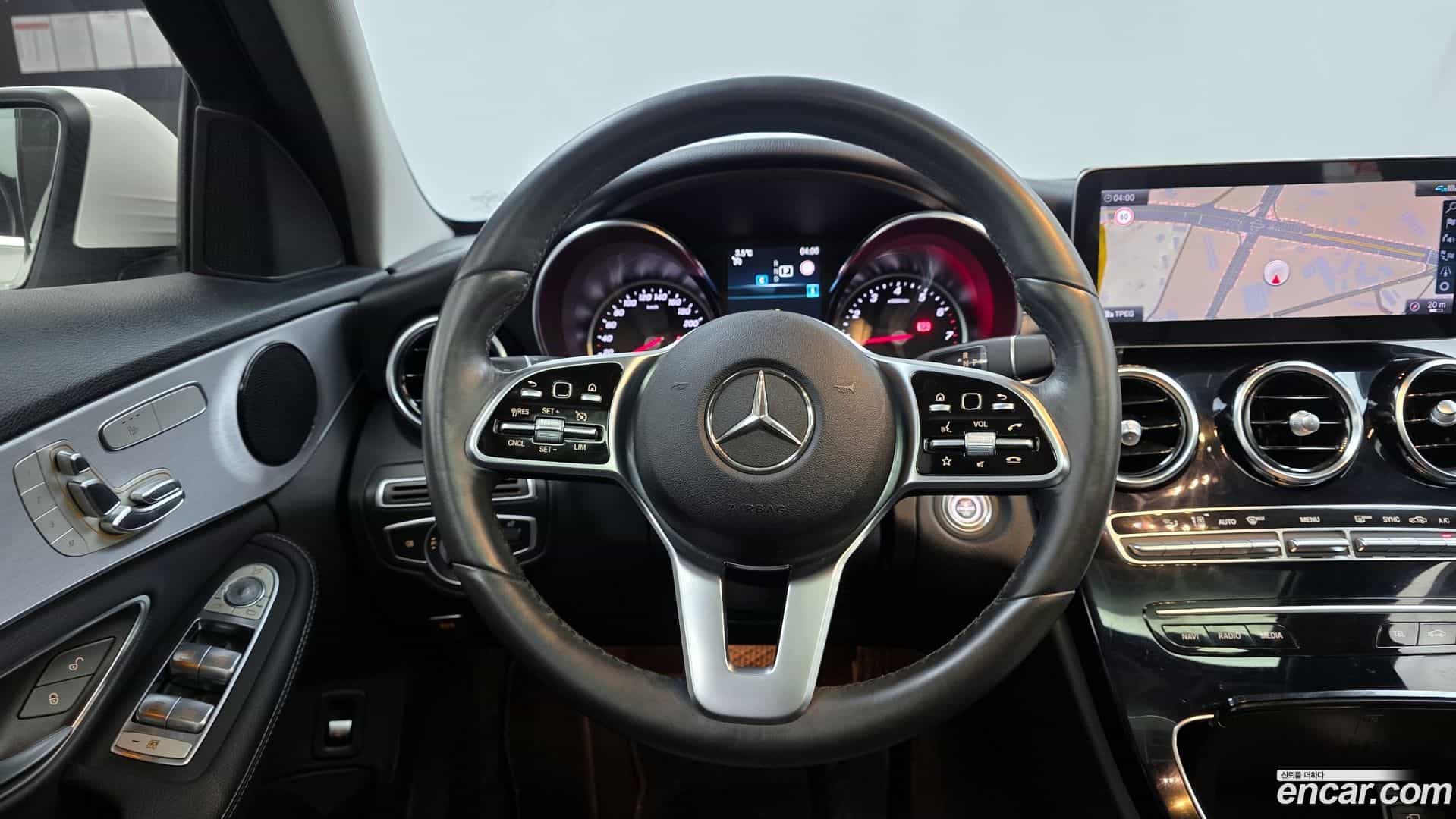 C-Class Mercedes-Benz 2020.1-OPTION-017