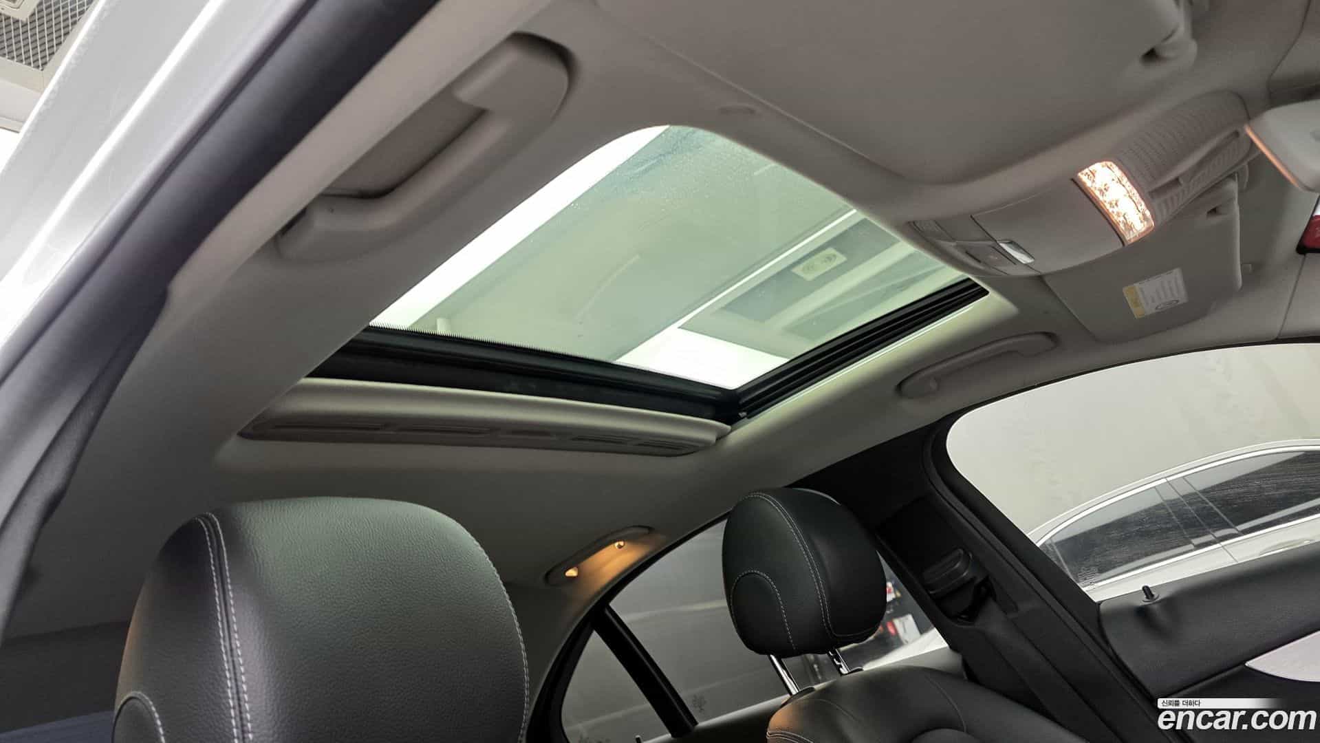 C-Class Mercedes-Benz 2020.1-OPTION-021